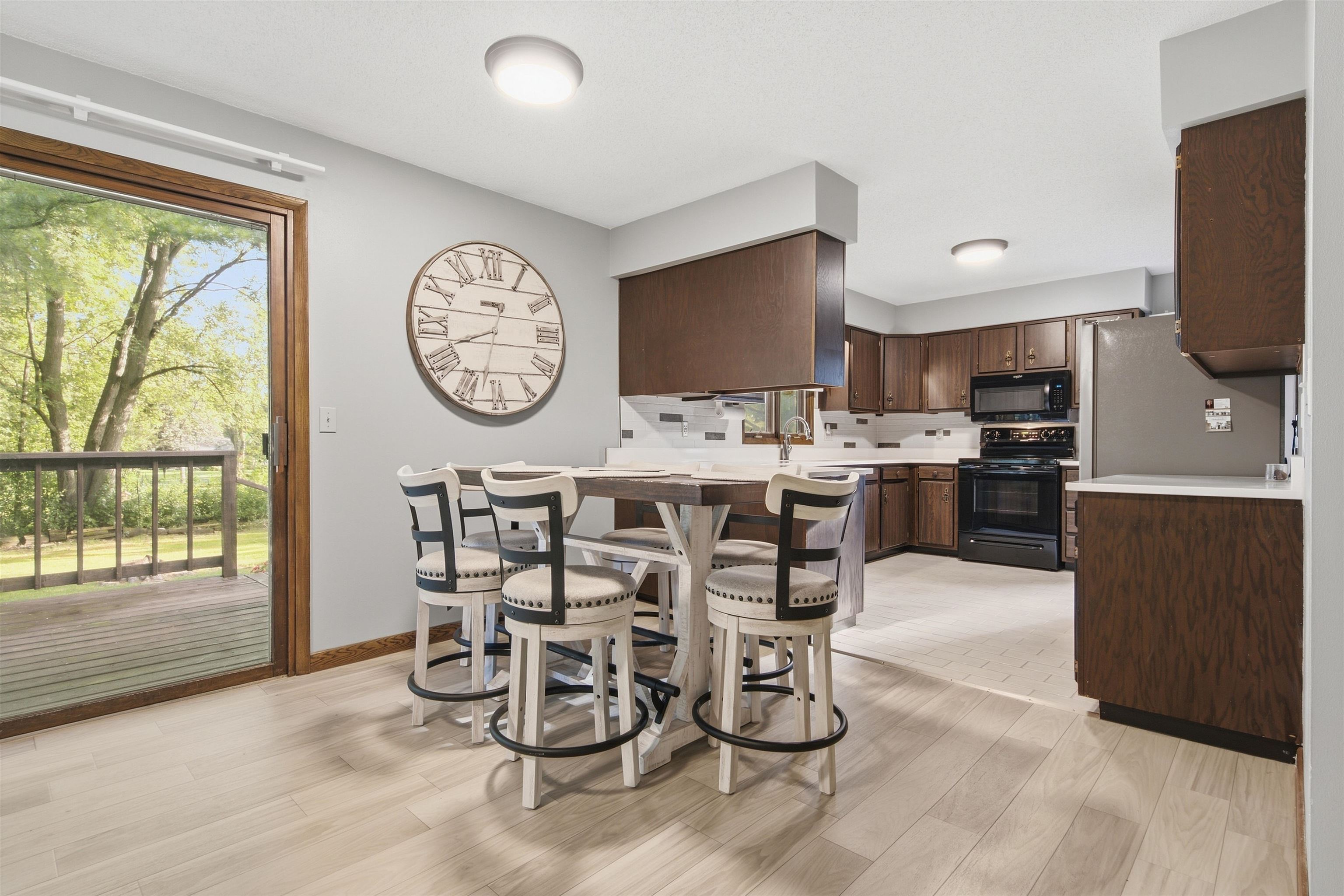 2001 E BLODGETT STREET, Marshfield, Wisconsin 54449, 3 Bedrooms Bedrooms, ,2 BathroomsBathrooms,Residential,For Sale,2001 E BLODGETT STREET,22604744