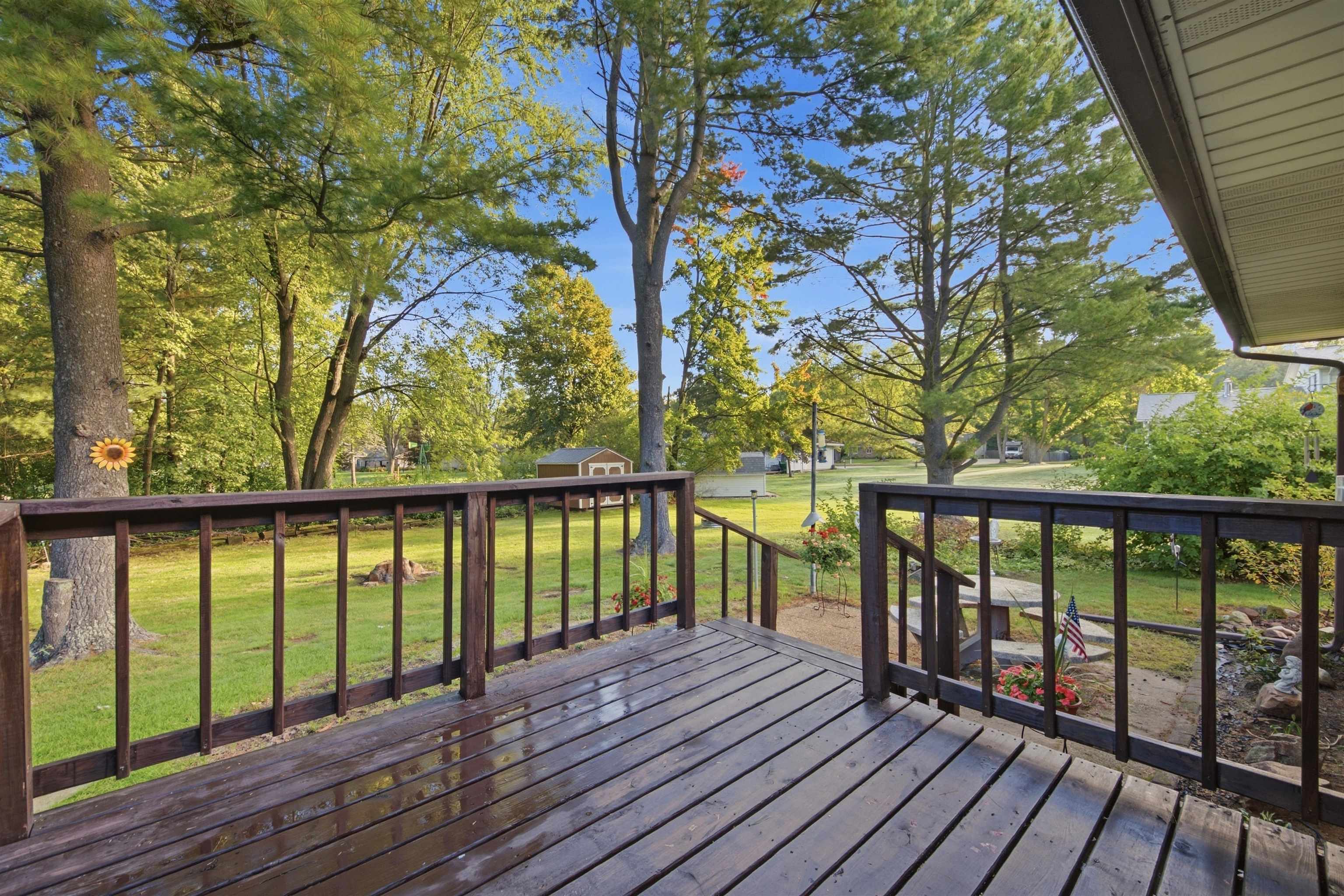 2001 E BLODGETT STREET, Marshfield, Wisconsin 54449, 3 Bedrooms Bedrooms, ,2 BathroomsBathrooms,Residential,For Sale,2001 E BLODGETT STREET,22604744