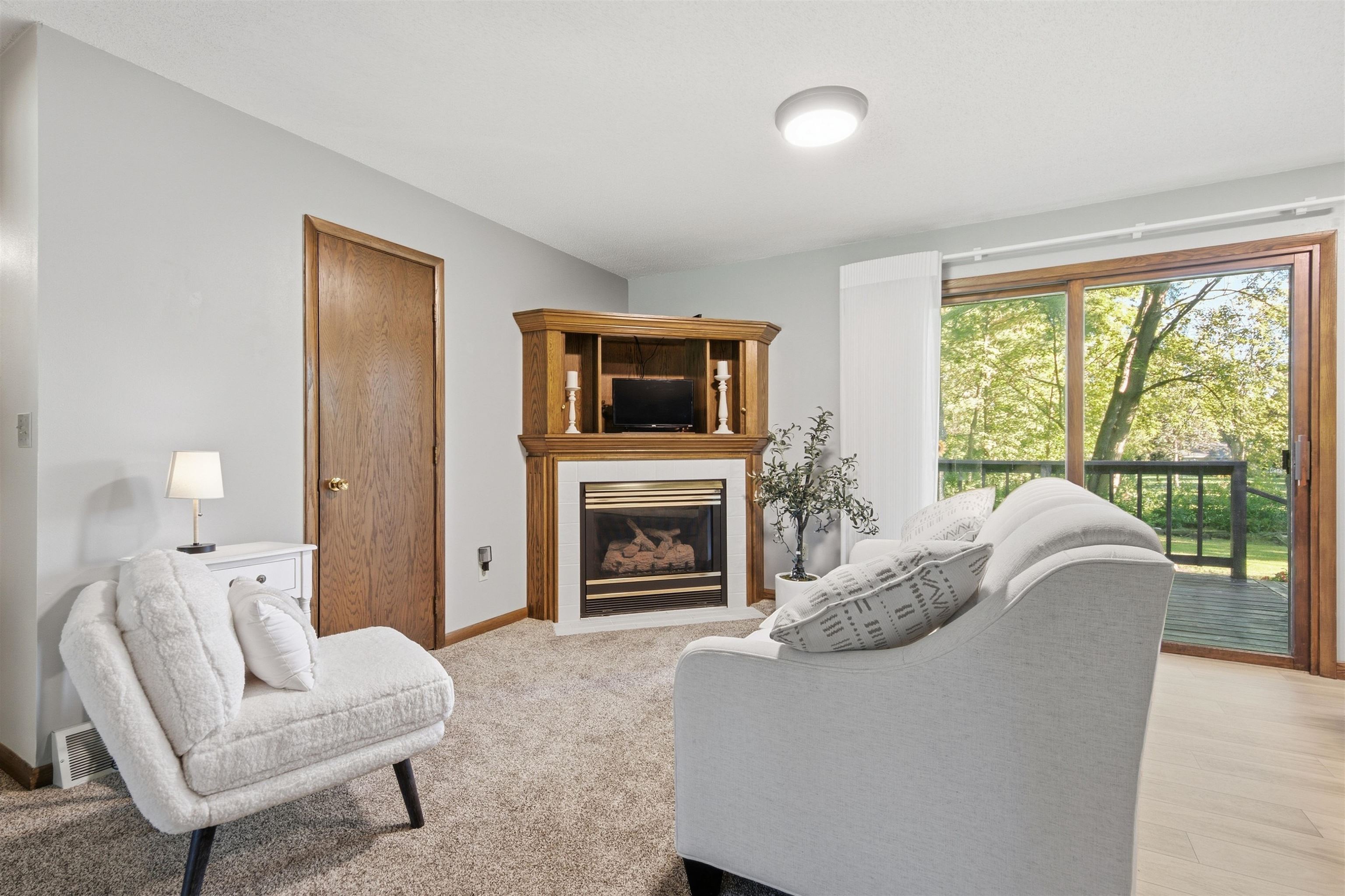 2001 E BLODGETT STREET, Marshfield, Wisconsin 54449, 3 Bedrooms Bedrooms, ,2 BathroomsBathrooms,Residential,For Sale,2001 E BLODGETT STREET,22604744