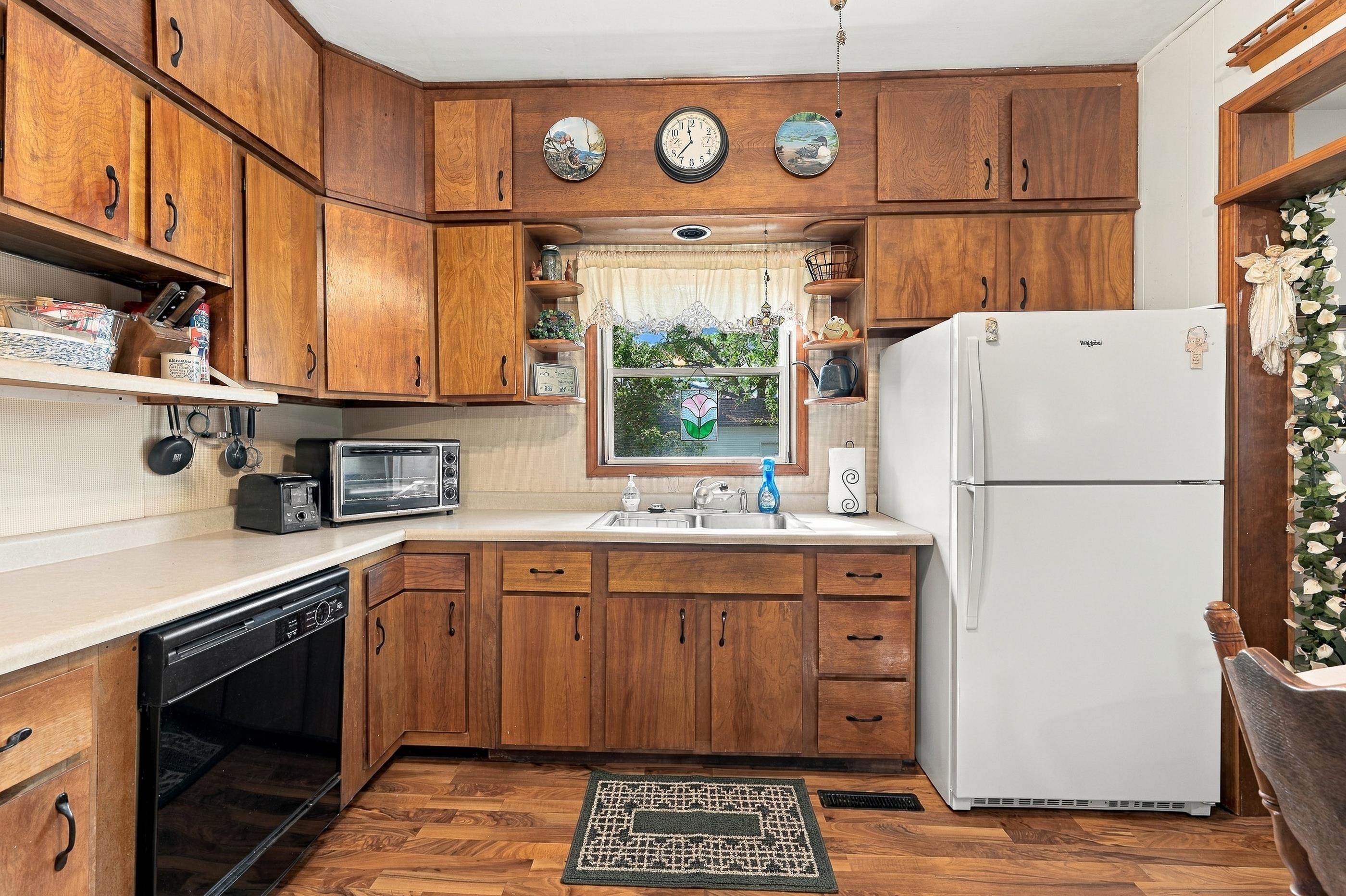 95 COUNTY ROAD J, Almond, Wisconsin 54909, 4 Bedrooms Bedrooms, ,2 BathroomsBathrooms,Residential,For Sale,95 COUNTY ROAD J,22604745