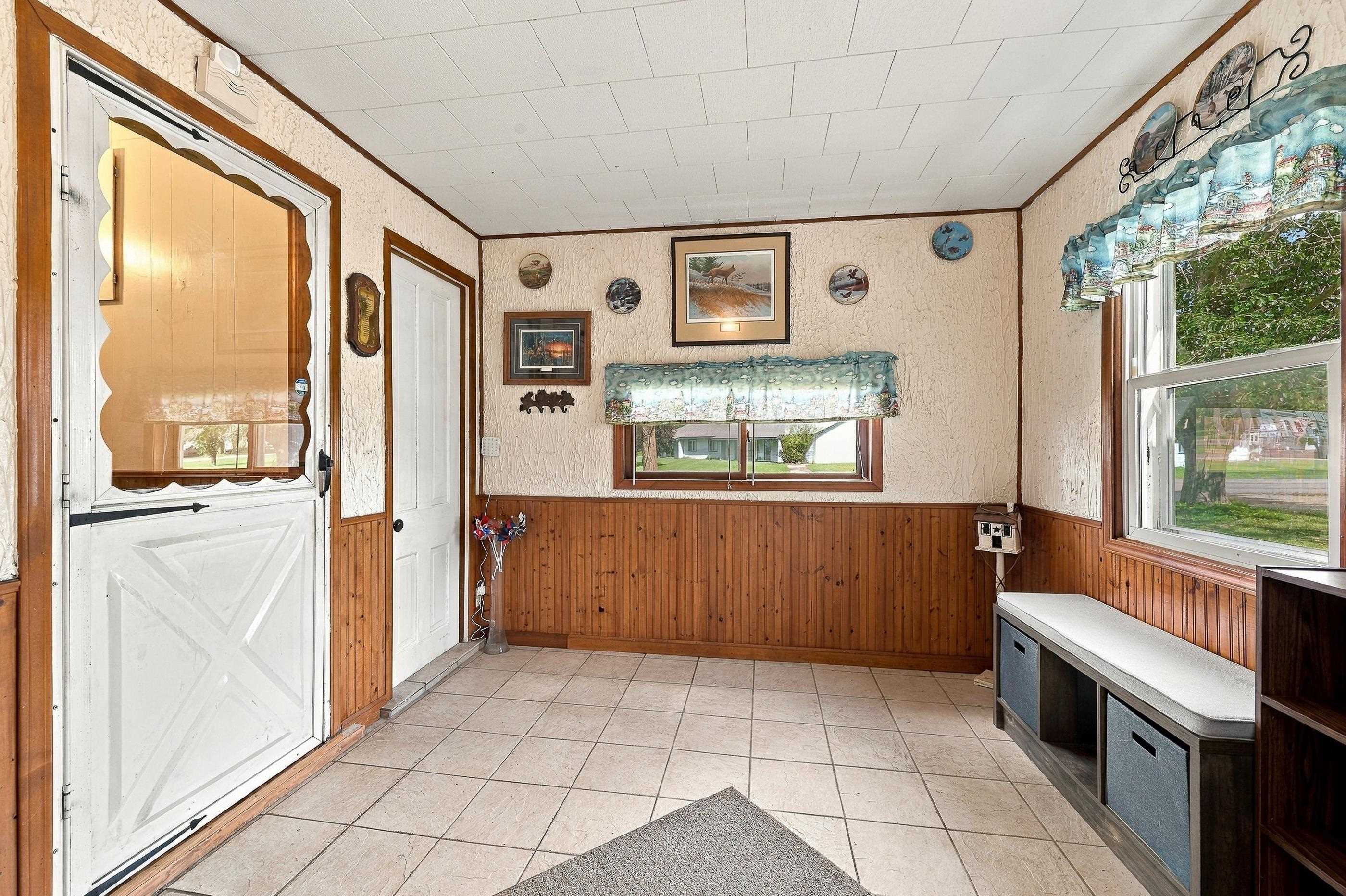 95 COUNTY ROAD J, Almond, Wisconsin 54909, 4 Bedrooms Bedrooms, ,2 BathroomsBathrooms,Residential,For Sale,95 COUNTY ROAD J,22604745
