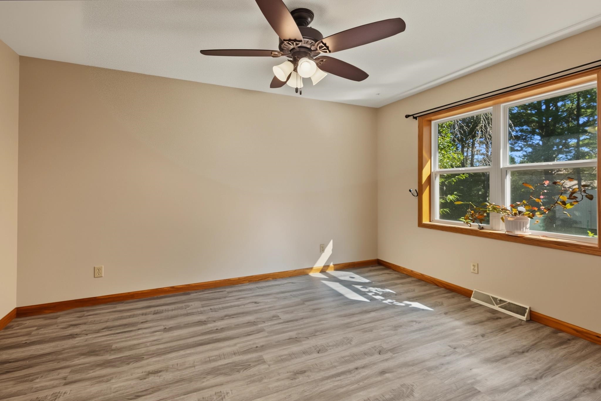 2340 OK BLUFF CIRCLE, Plover, Wisconsin 54467, 4 Bedrooms Bedrooms, ,3 BathroomsBathrooms,Residential,For Sale,2340 OK BLUFF CIRCLE,22604748