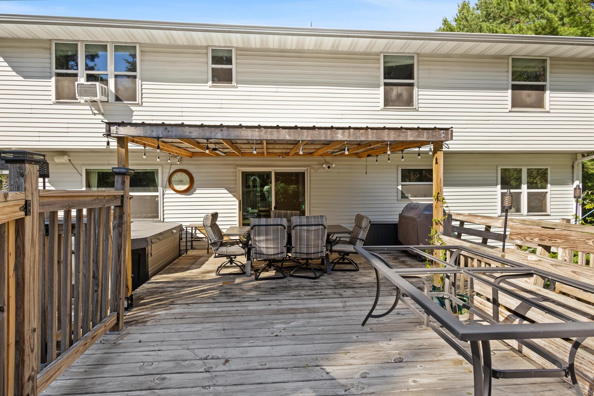 2340 OK BLUFF CIRCLE, Plover, Wisconsin 54467, 4 Bedrooms Bedrooms, ,3 BathroomsBathrooms,Residential,For Sale,2340 OK BLUFF CIRCLE,22604748