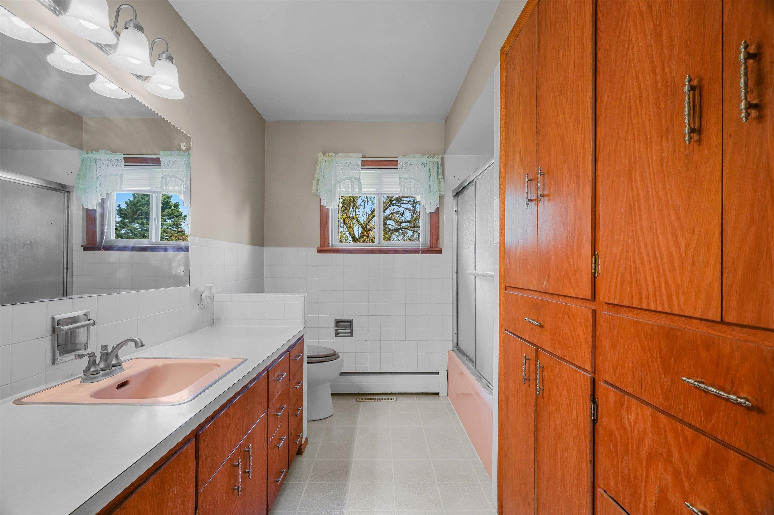 721 W UPHAM STREET, Marshfield, Wisconsin 54449, 3 Bedrooms Bedrooms, ,1 BathroomBathrooms,Residential,For Sale,721 W UPHAM STREET,22604749