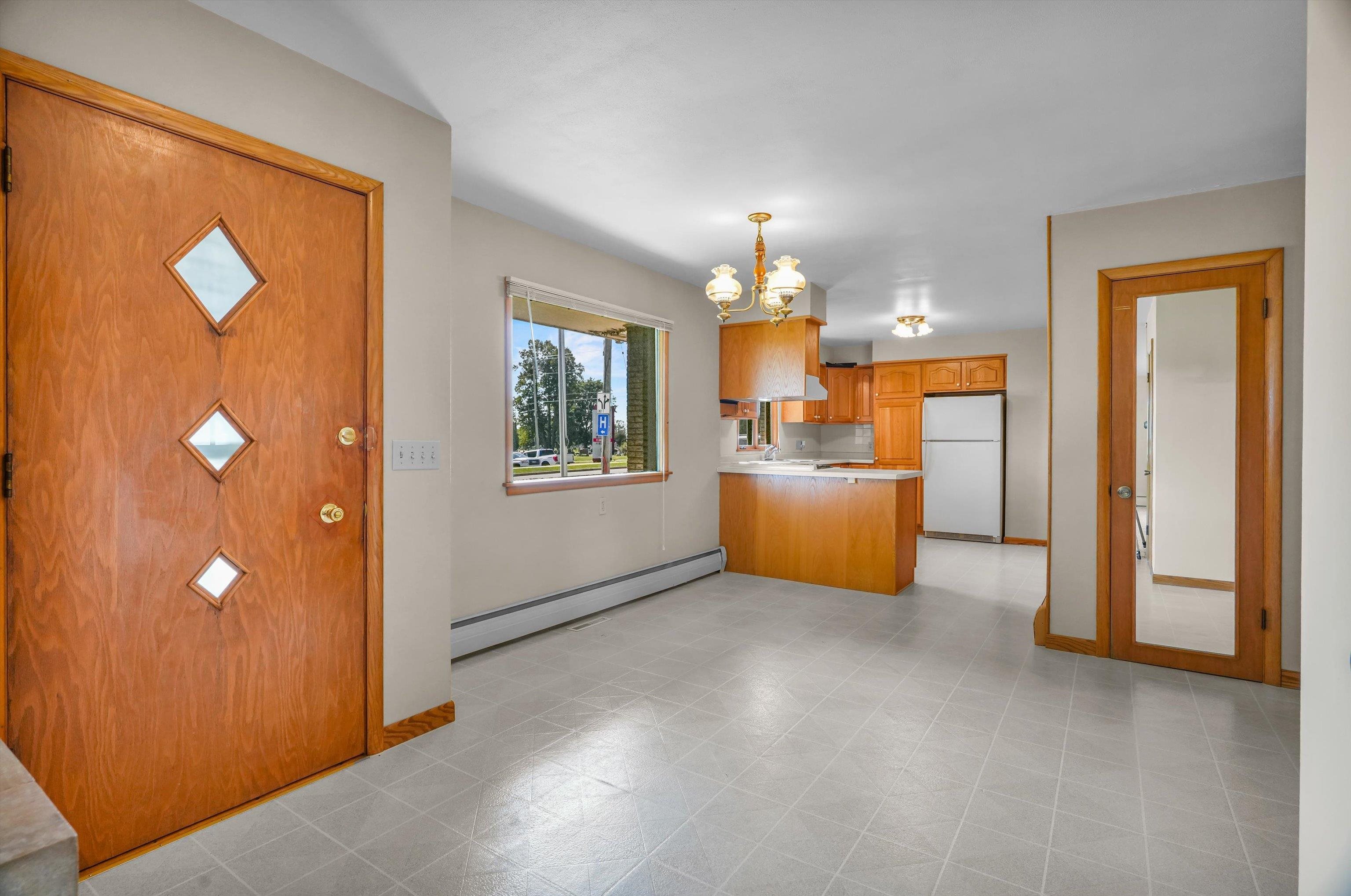 721 W UPHAM STREET, Marshfield, Wisconsin 54449, 3 Bedrooms Bedrooms, ,1 BathroomBathrooms,Residential,For Sale,721 W UPHAM STREET,22604749