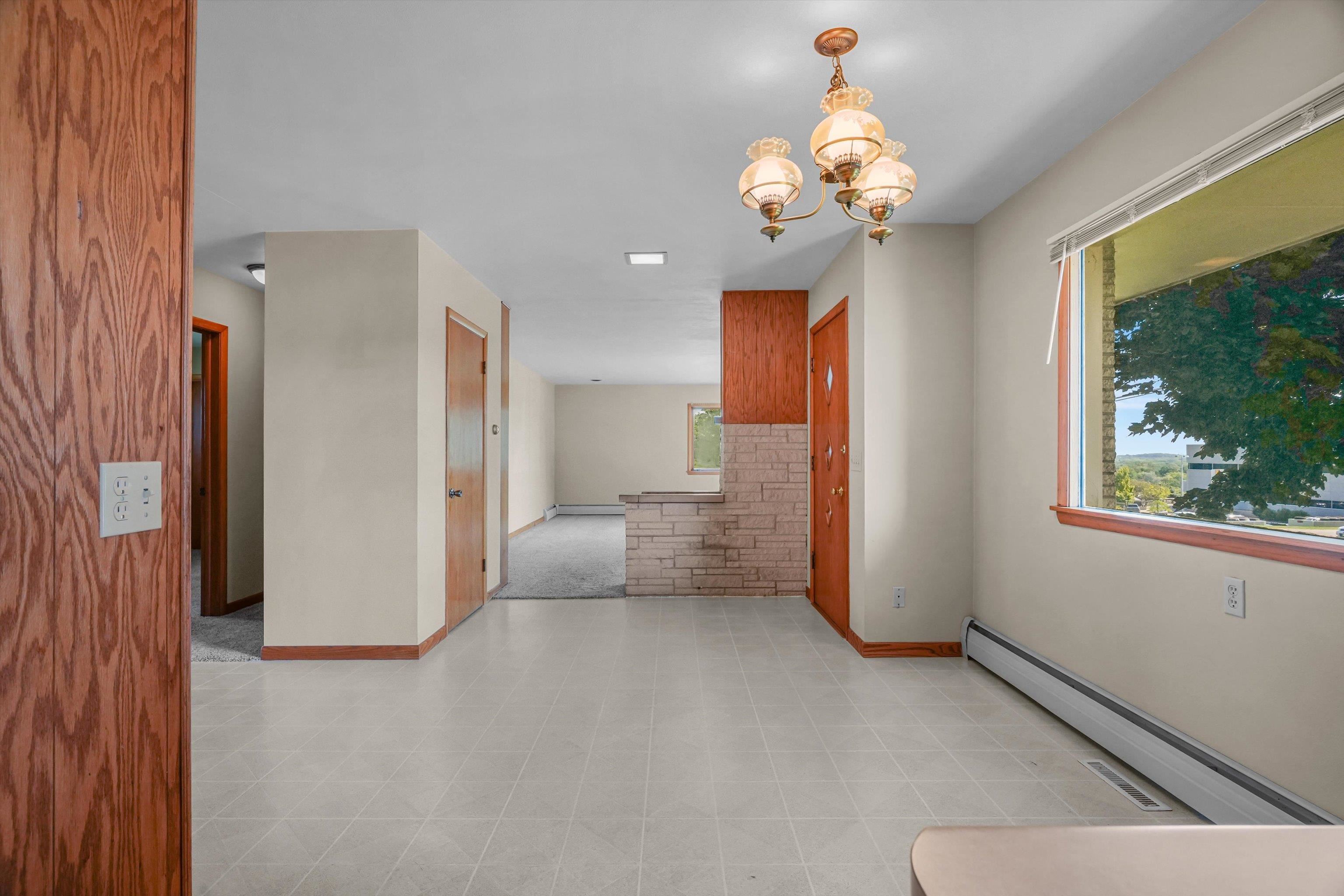 721 W UPHAM STREET, Marshfield, Wisconsin 54449, 3 Bedrooms Bedrooms, ,1 BathroomBathrooms,Residential,For Sale,721 W UPHAM STREET,22604749