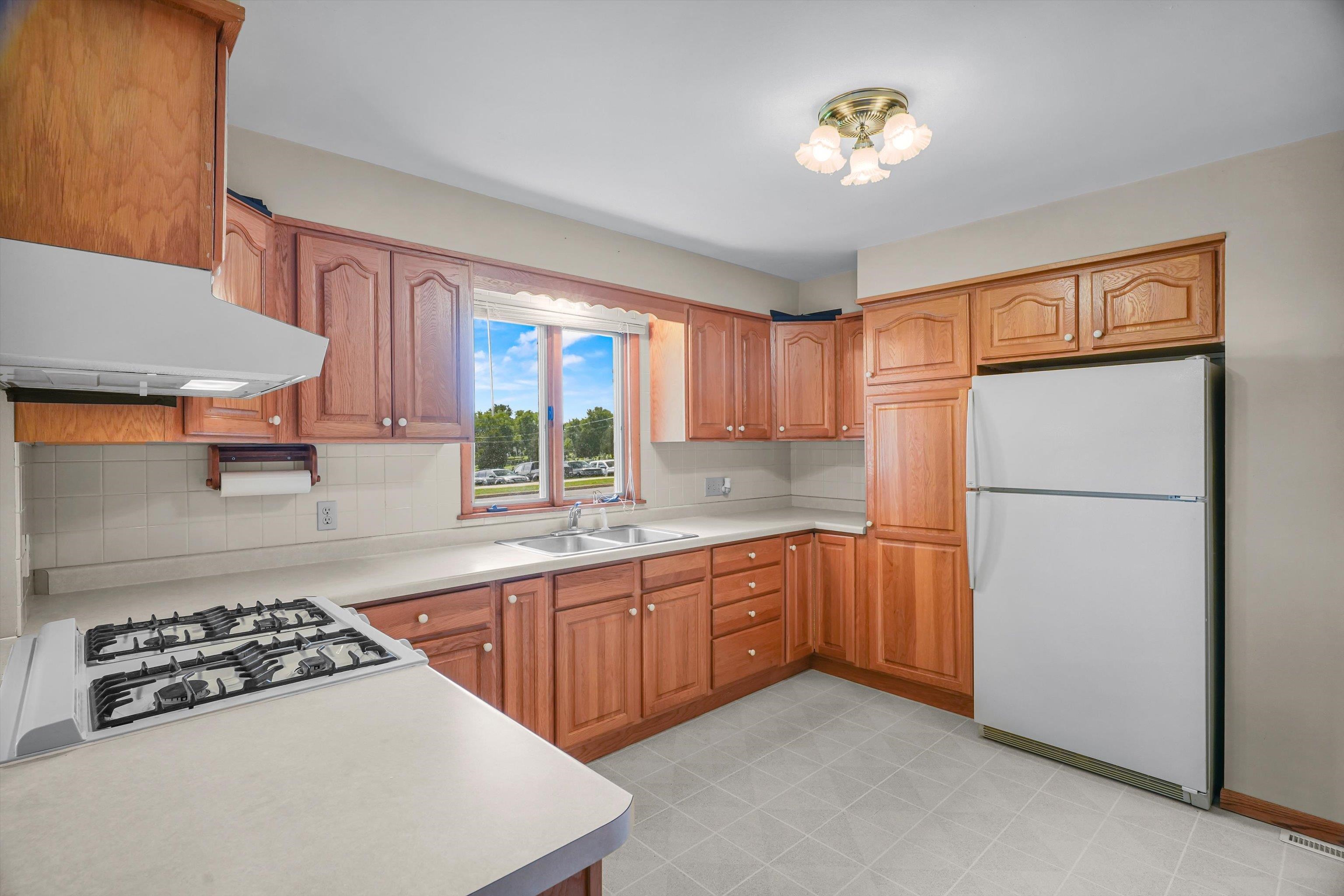 721 W UPHAM STREET, Marshfield, Wisconsin 54449, 3 Bedrooms Bedrooms, ,1 BathroomBathrooms,Residential,For Sale,721 W UPHAM STREET,22604749