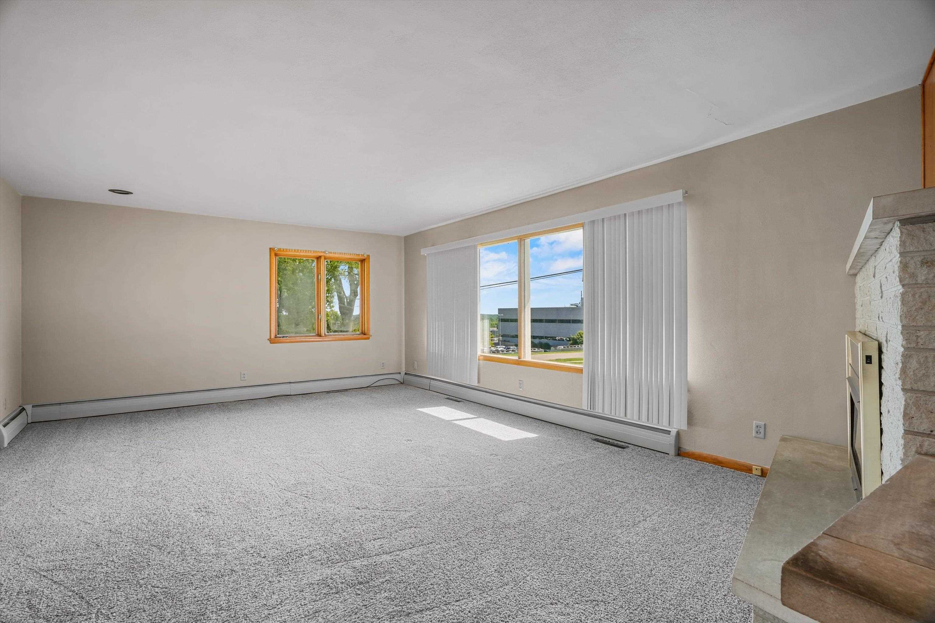 721 W UPHAM STREET, Marshfield, Wisconsin 54449, 3 Bedrooms Bedrooms, ,1 BathroomBathrooms,Residential,For Sale,721 W UPHAM STREET,22604749