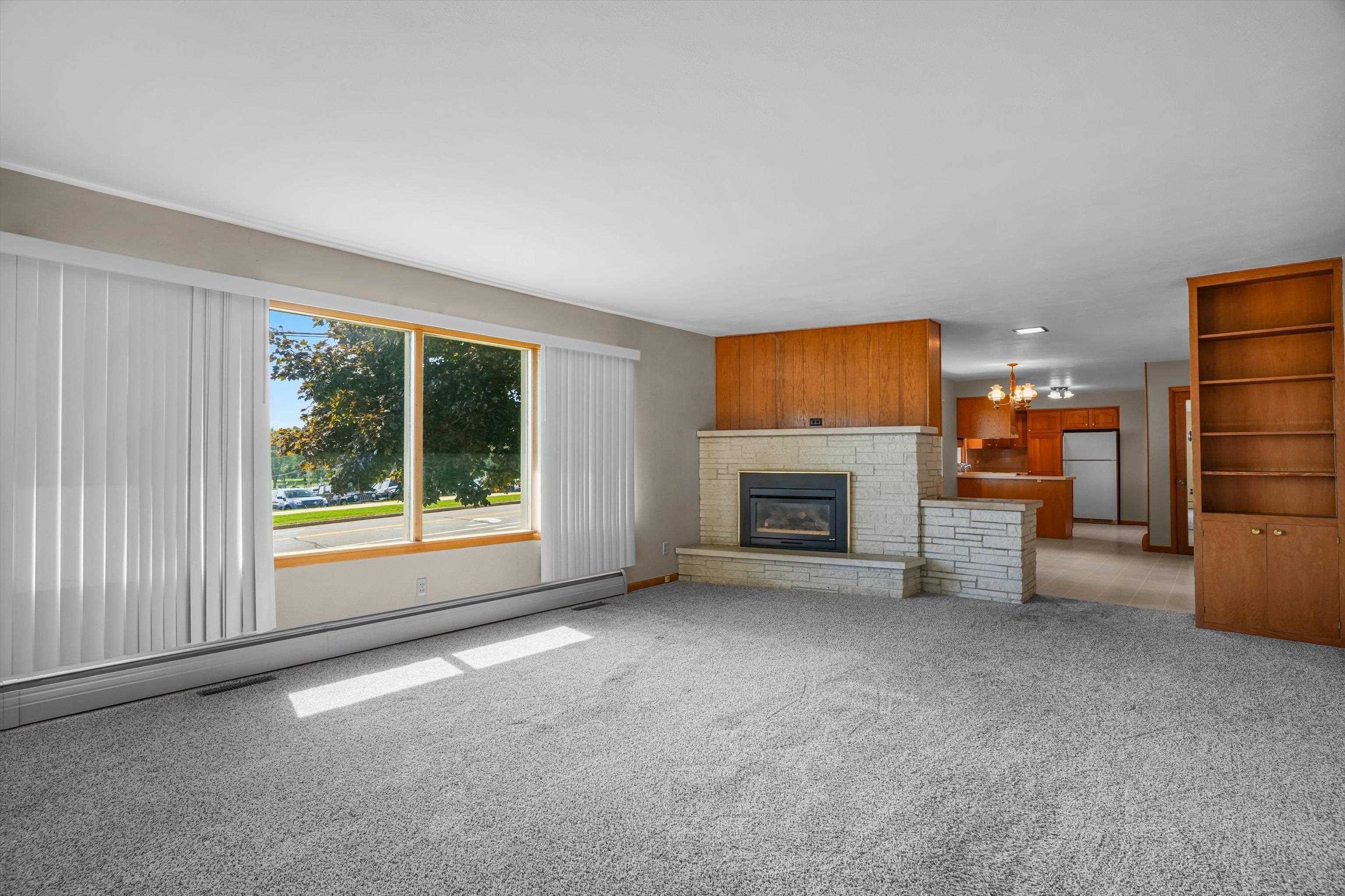 721 W UPHAM STREET, Marshfield, Wisconsin 54449, 3 Bedrooms Bedrooms, ,1 BathroomBathrooms,Residential,For Sale,721 W UPHAM STREET,22604749