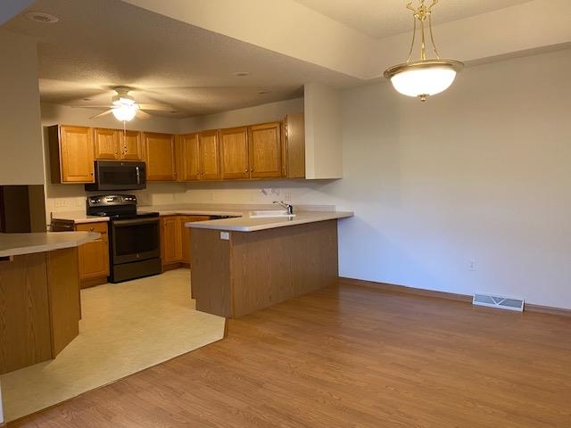 930 PINEWOOD LANE, Wausau, Wisconsin 54403, 3 Bedrooms Bedrooms, ,3 BathroomsBathrooms,Residential,For Sale,930 PINEWOOD LANE,22604754