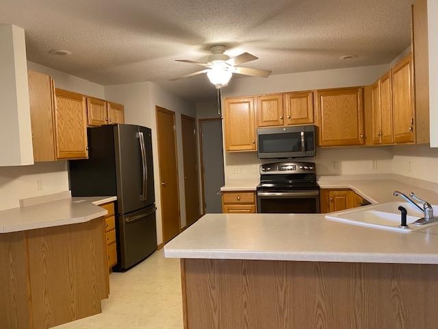 930 PINEWOOD LANE, Wausau, Wisconsin 54403, 3 Bedrooms Bedrooms, ,3 BathroomsBathrooms,Residential,For Sale,930 PINEWOOD LANE,22604754