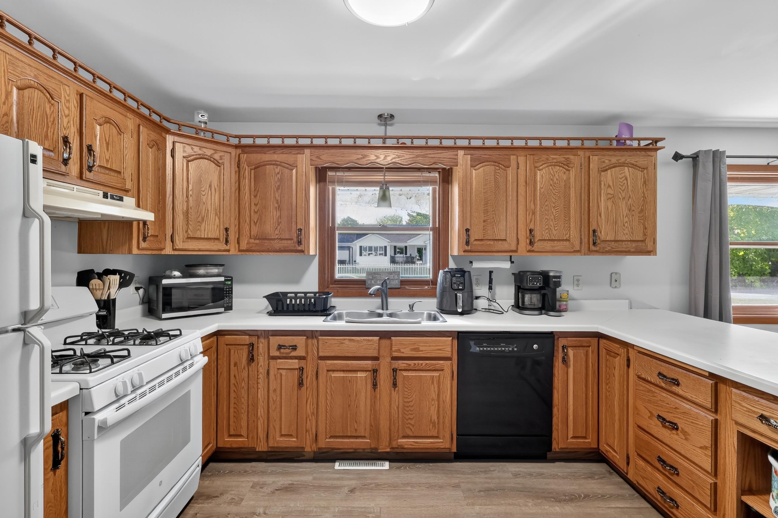2711 NORTON STREET, Wisconsin Rapids, Wisconsin 54494, 2 Bedrooms Bedrooms, 4 Rooms Rooms,1 BathroomBathrooms,Multi-family,For Sale,2711 NORTON STREET,22604756