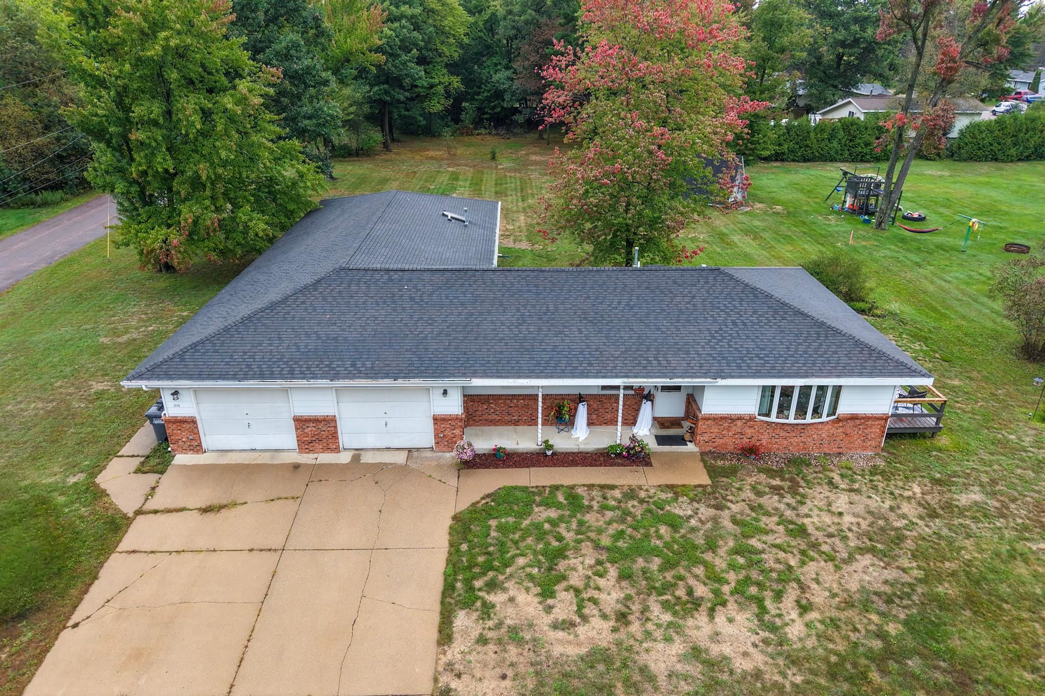 2711 NORTON STREET, Wisconsin Rapids, Wisconsin 54494, 2 Bedrooms Bedrooms, 4 Rooms Rooms,1 BathroomBathrooms,Multi-family,For Sale,2711 NORTON STREET,22604756