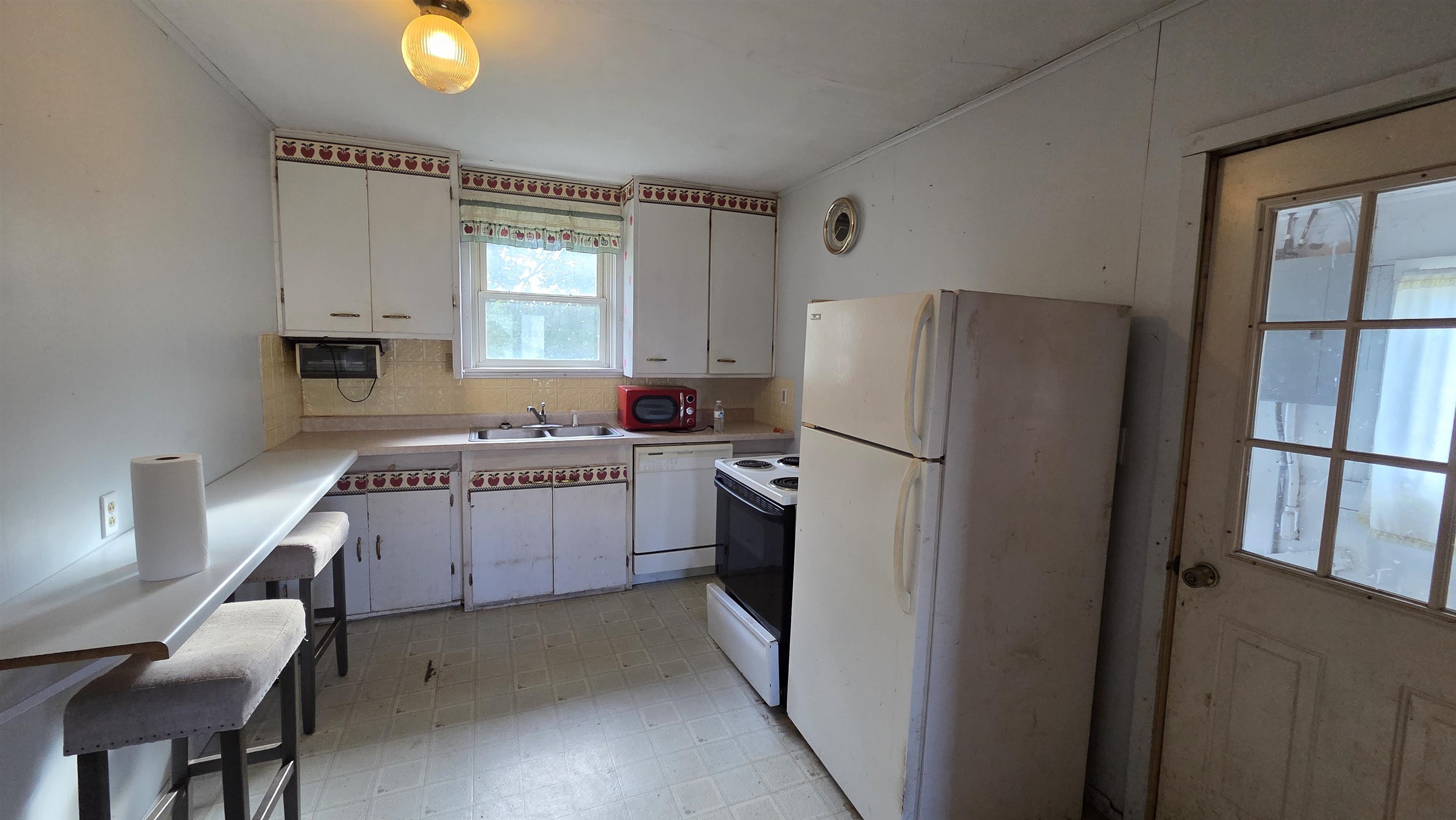 301 E 1ST STREET, Merrill, Wisconsin 54452, 2 Bedrooms Bedrooms, ,1 BathroomBathrooms,Residential,For Sale,301 E 1ST STREET,22604761