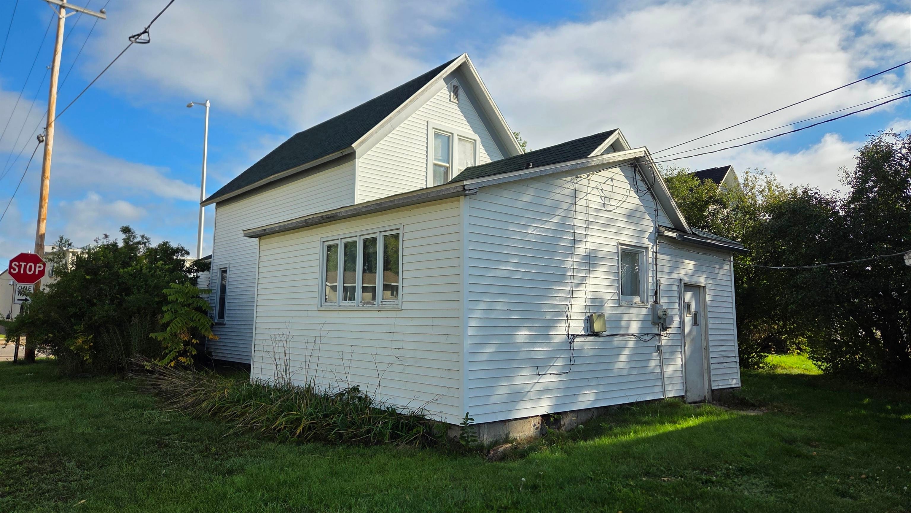 301 E 1ST STREET, Merrill, Wisconsin 54452, 2 Bedrooms Bedrooms, ,1 BathroomBathrooms,Residential,For Sale,301 E 1ST STREET,22604761