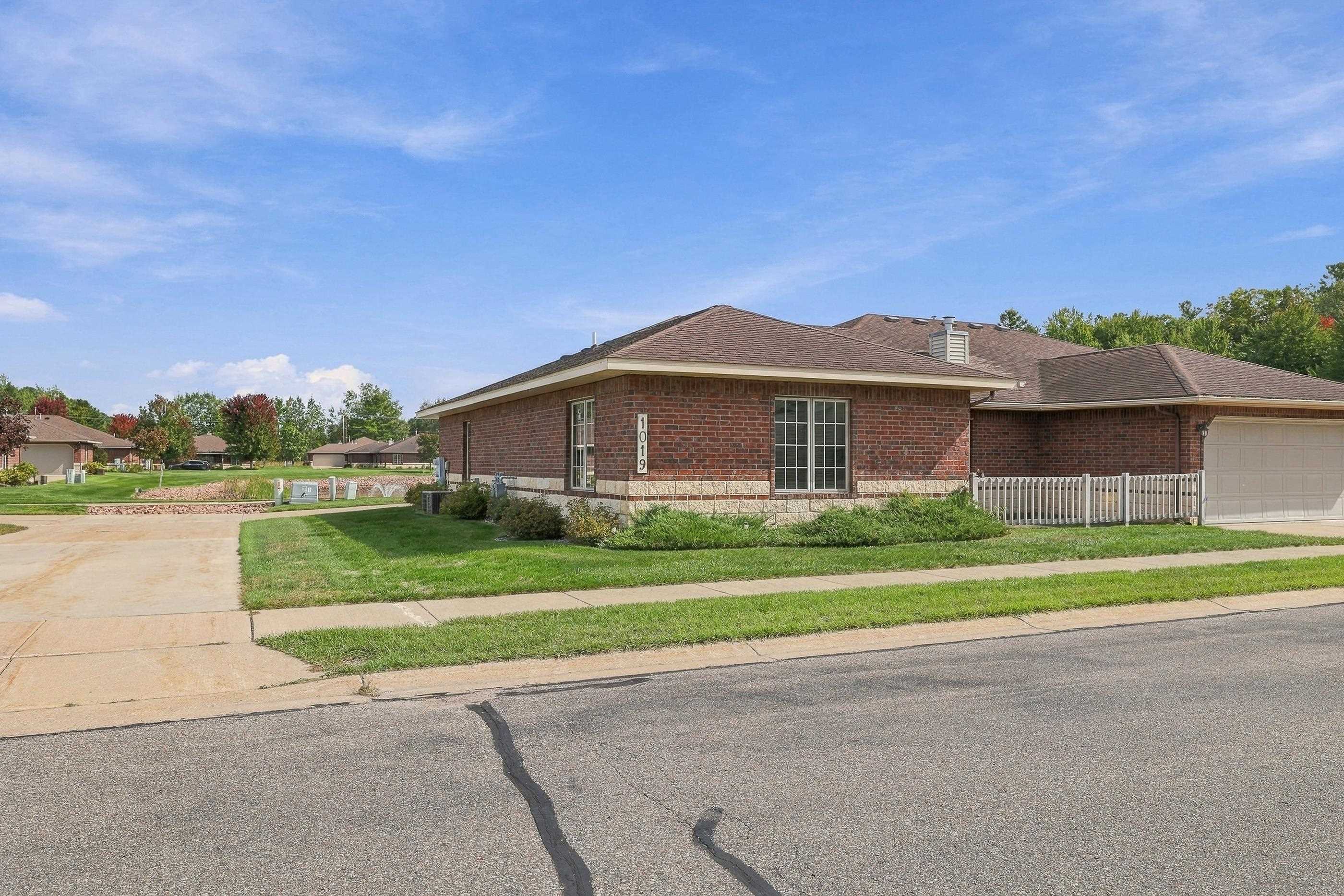 1019 JASMINE LANE, Stevens Point, Wisconsin 54482, 2 Bedrooms Bedrooms, ,2 BathroomsBathrooms,Residential,For Sale,1019 JASMINE LANE,22604780