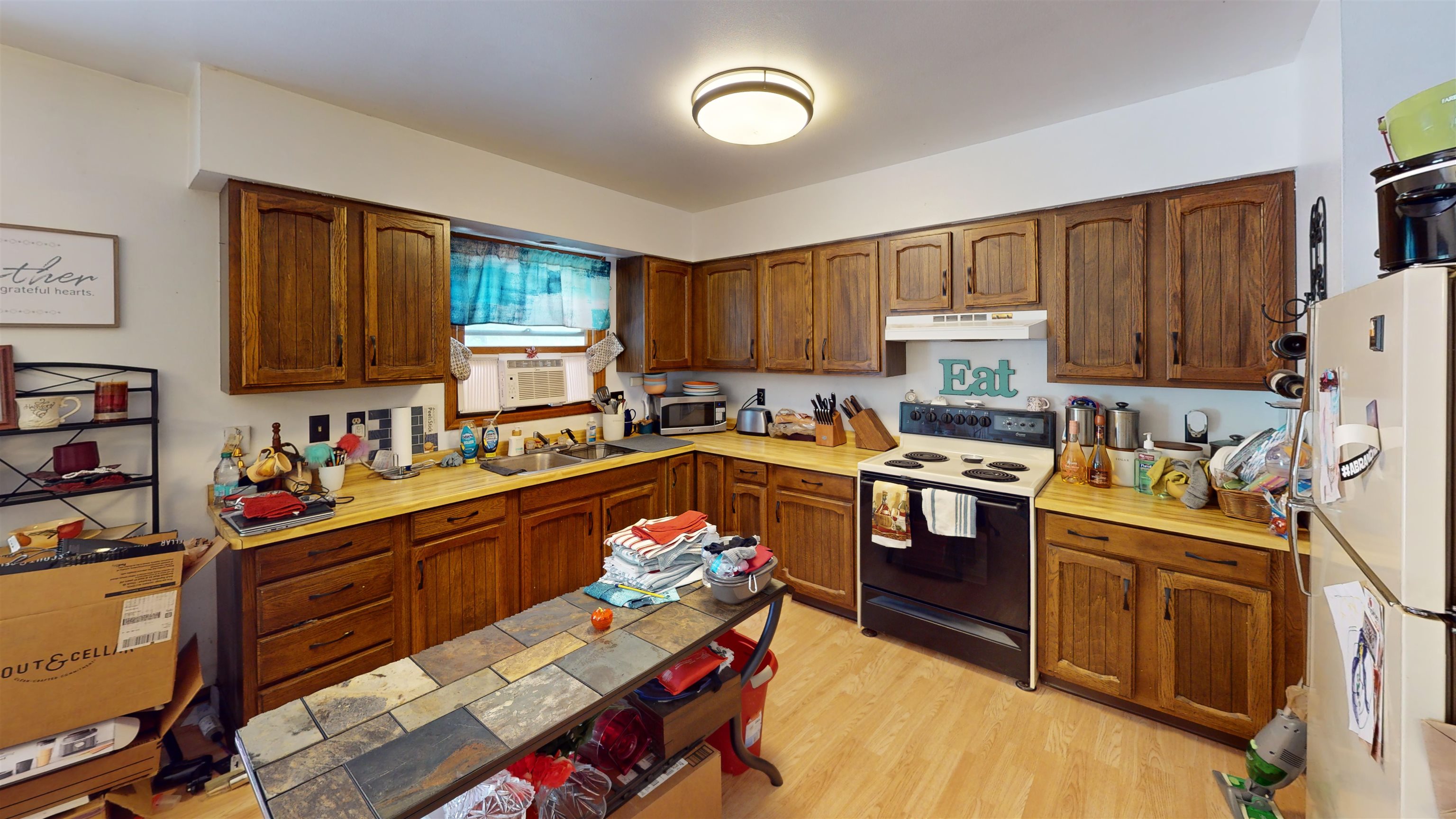 109-111 S ADAMS AVENUE, Marshfield, Wisconsin 54449, 2 Bedrooms Bedrooms, ,1 BathroomBathrooms,Multi-family,For Sale,109-111 S ADAMS AVENUE,22604786