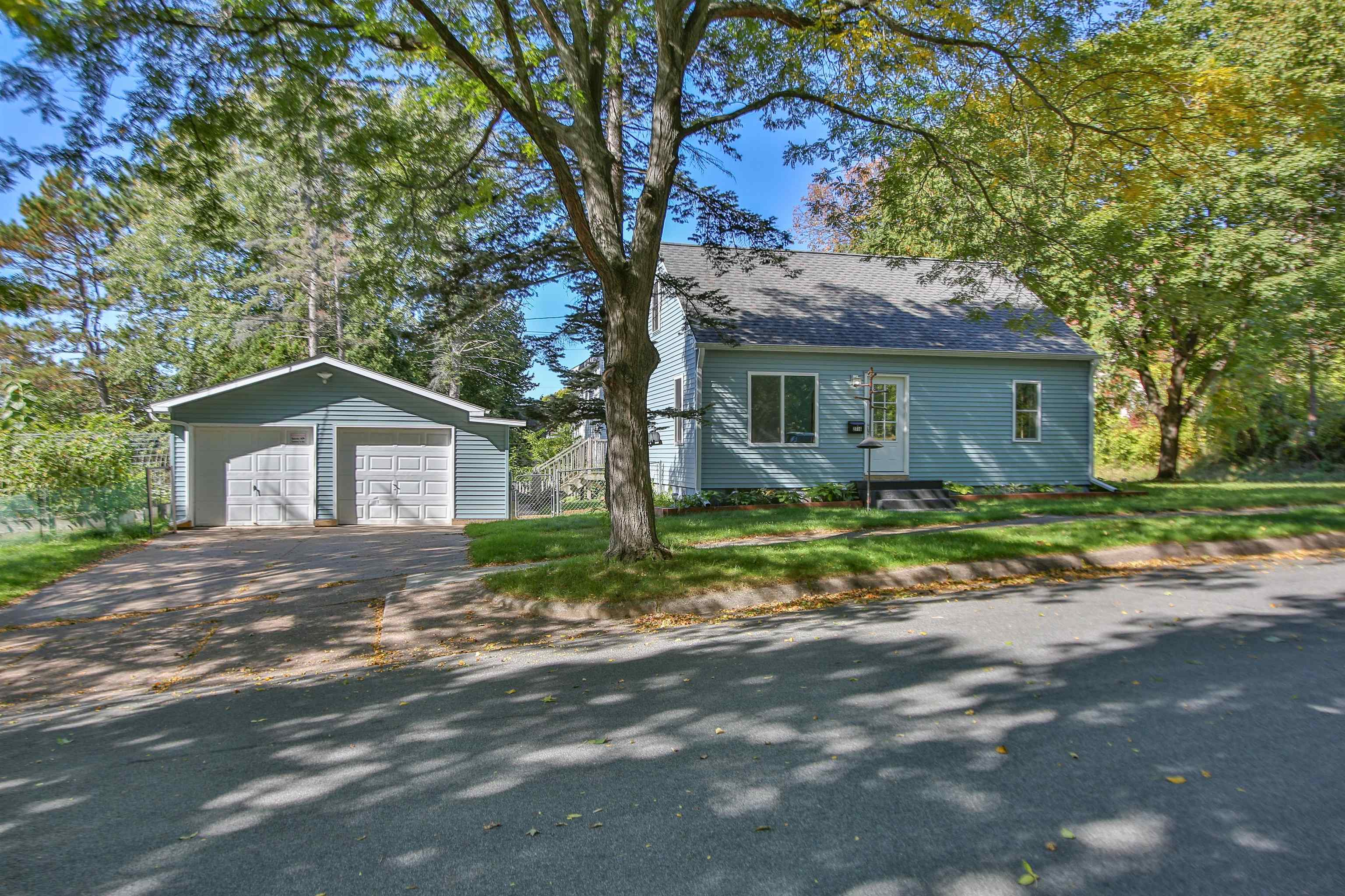 2716 N 8TH STREET, Wausau, Wisconsin 54403, 3 Bedrooms Bedrooms, ,1 BathroomBathrooms,Residential,For Sale,2716 N 8TH STREET,22604788