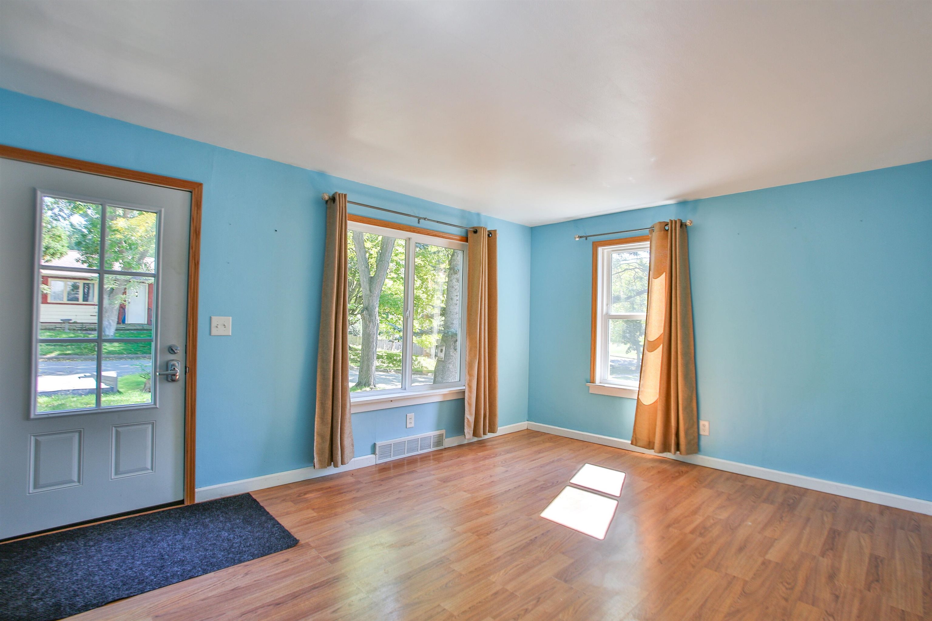 2716 N 8TH STREET, Wausau, Wisconsin 54403, 3 Bedrooms Bedrooms, ,1 BathroomBathrooms,Residential,For Sale,2716 N 8TH STREET,22604788