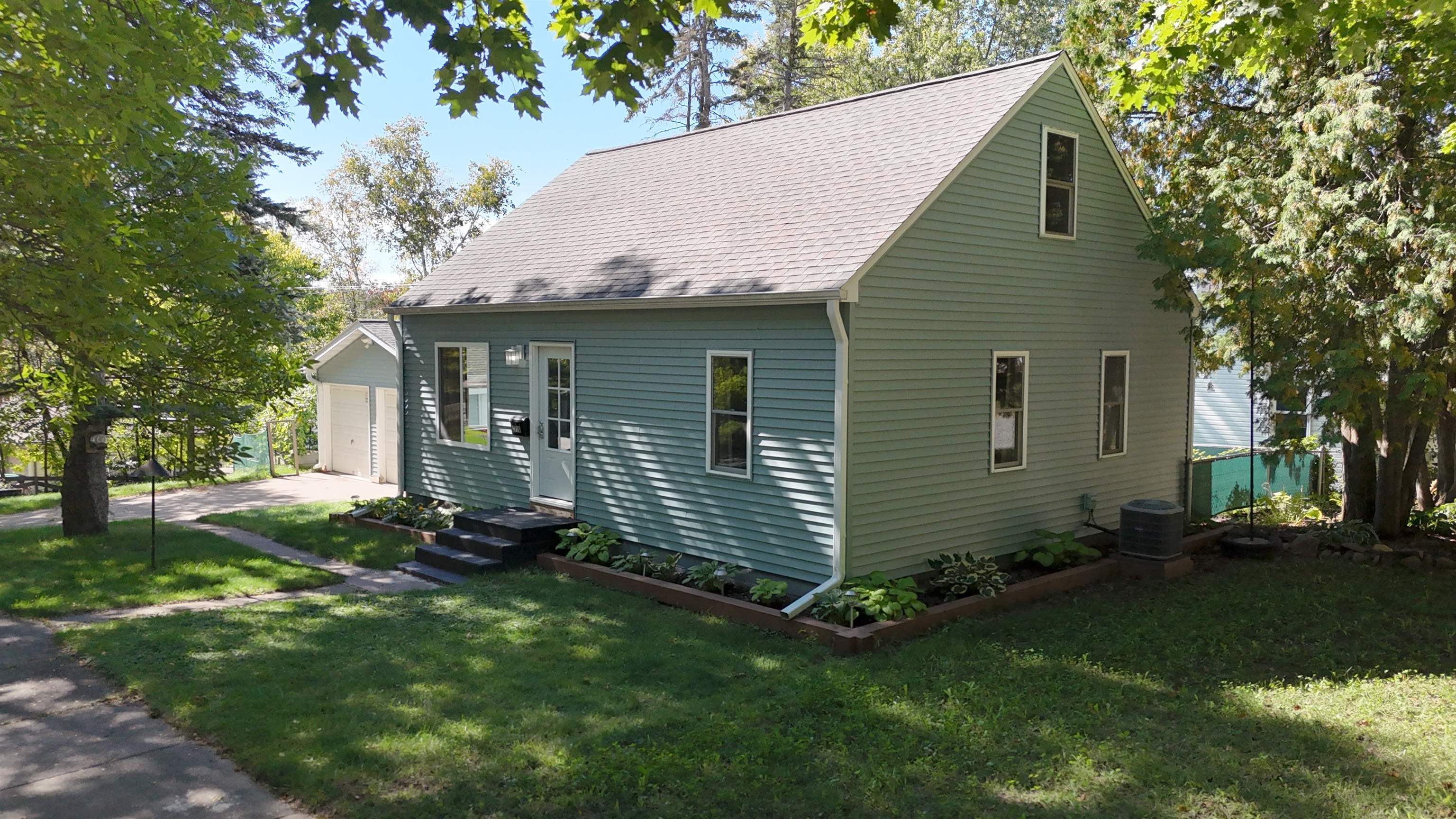 2716 N 8TH STREET, Wausau, Wisconsin 54403, 3 Bedrooms Bedrooms, ,1 BathroomBathrooms,Residential,For Sale,2716 N 8TH STREET,22604788