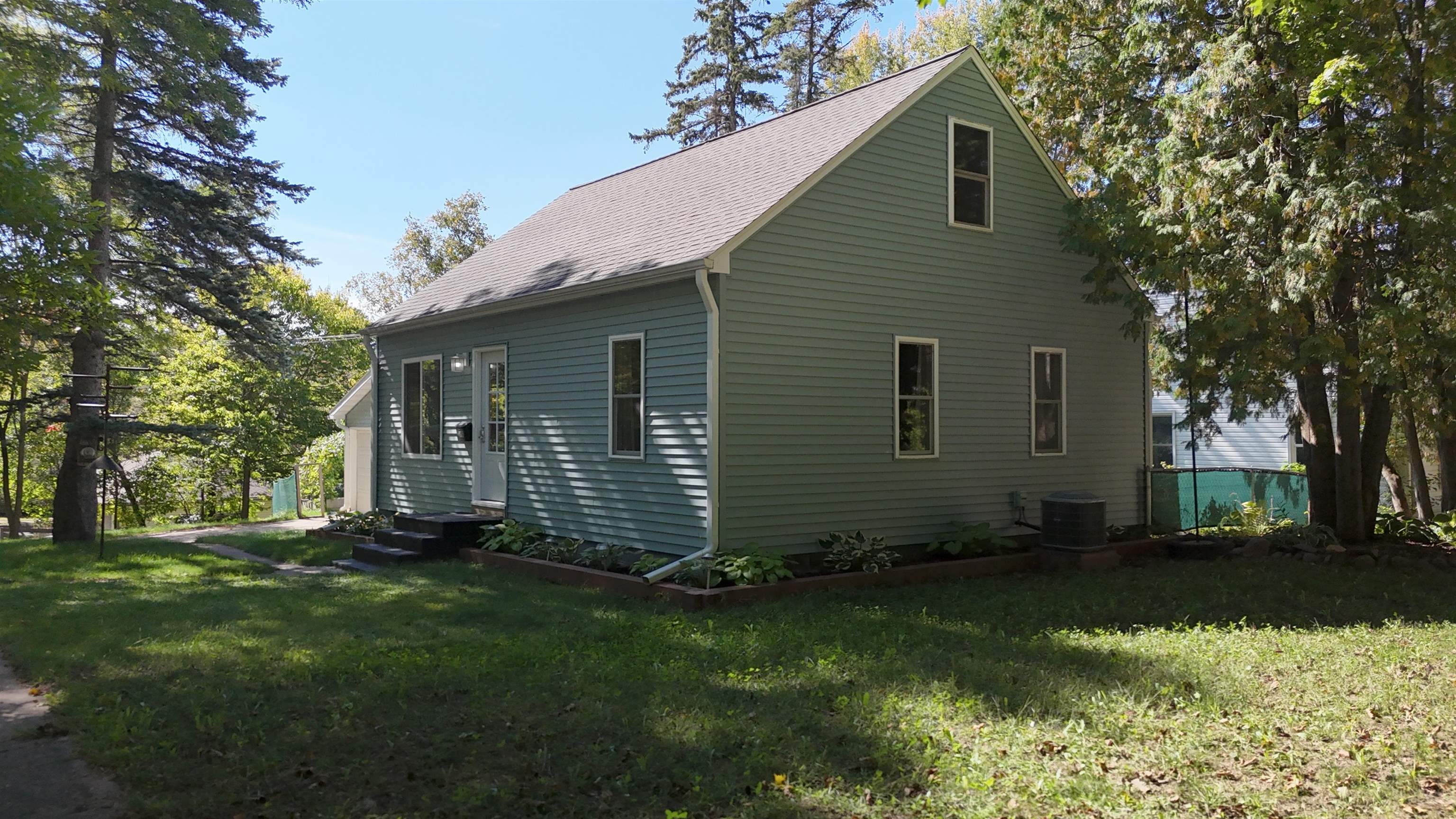 2716 N 8TH STREET, Wausau, Wisconsin 54403, 3 Bedrooms Bedrooms, ,1 BathroomBathrooms,Residential,For Sale,2716 N 8TH STREET,22604788