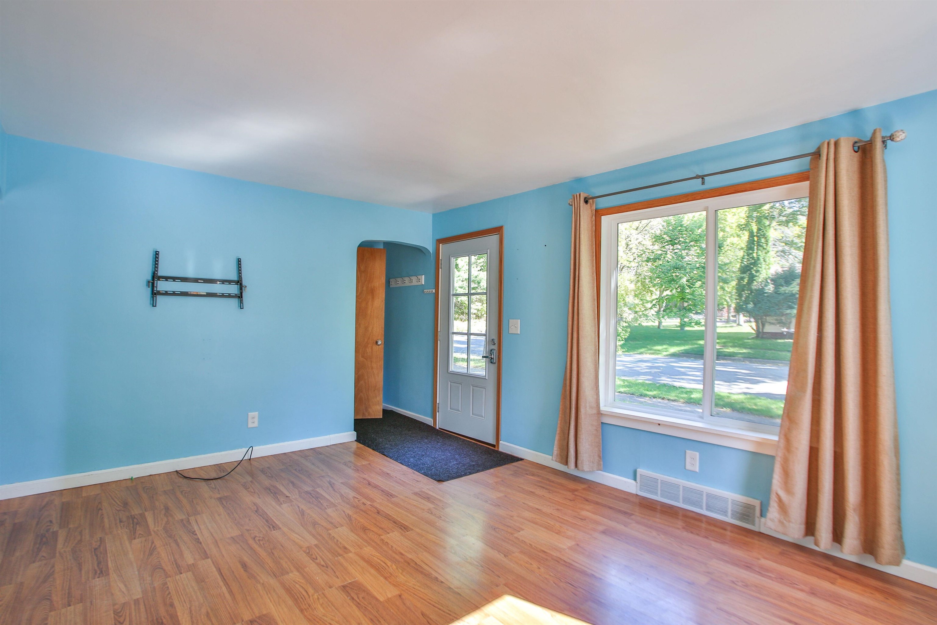 2716 N 8TH STREET, Wausau, Wisconsin 54403, 3 Bedrooms Bedrooms, ,1 BathroomBathrooms,Residential,For Sale,2716 N 8TH STREET,22604788