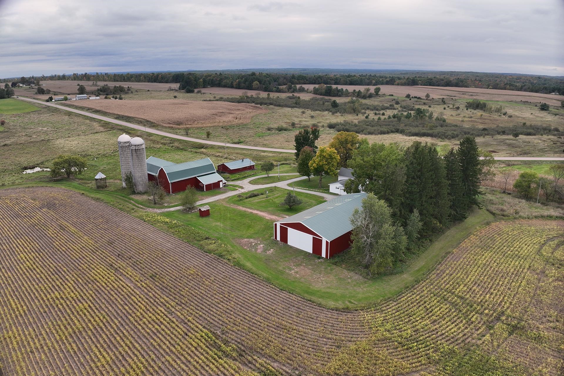 N6722 COUNTY ROAD G, Neillsville, Wisconsin 54456, 4 Bedrooms Bedrooms, ,1 BathroomBathrooms,Residential,For Sale,N6722 COUNTY ROAD G,22604812
