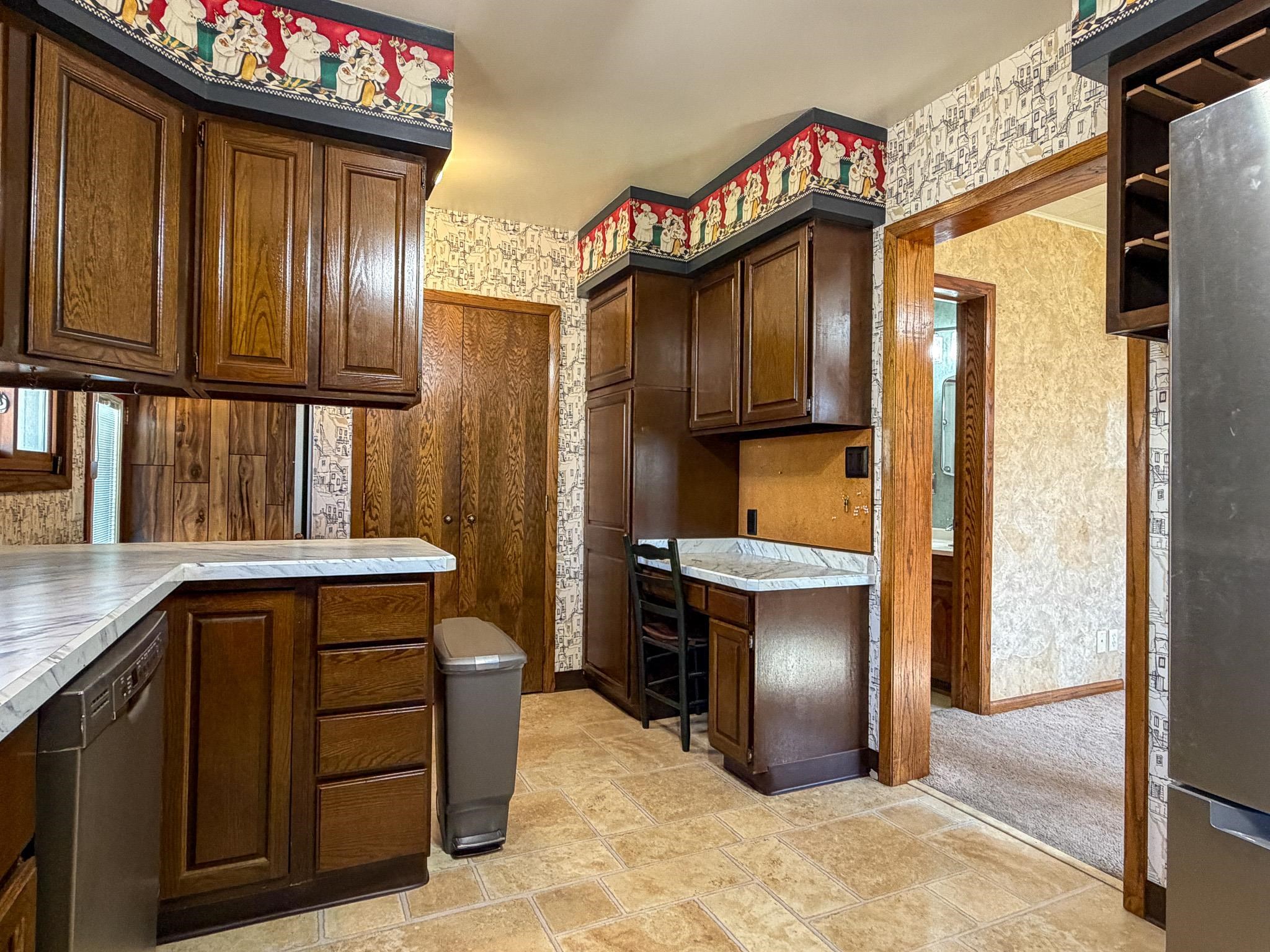 1020 S 9TH AVENUE, Wausau, Wisconsin 54401, 2 Bedrooms Bedrooms, 6 Rooms Rooms,1 BathroomBathrooms,Multi-family,For Sale,1020 S 9TH AVENUE,22604825