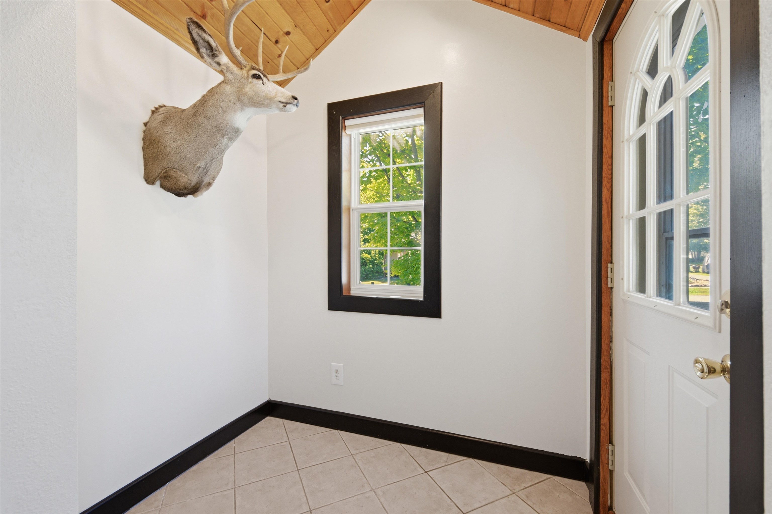 406 N ASH AVENUE, Marshfield, Wisconsin 54449, 2 Bedrooms Bedrooms, ,1 BathroomBathrooms,Residential,For Sale,406 N ASH AVENUE,22604852