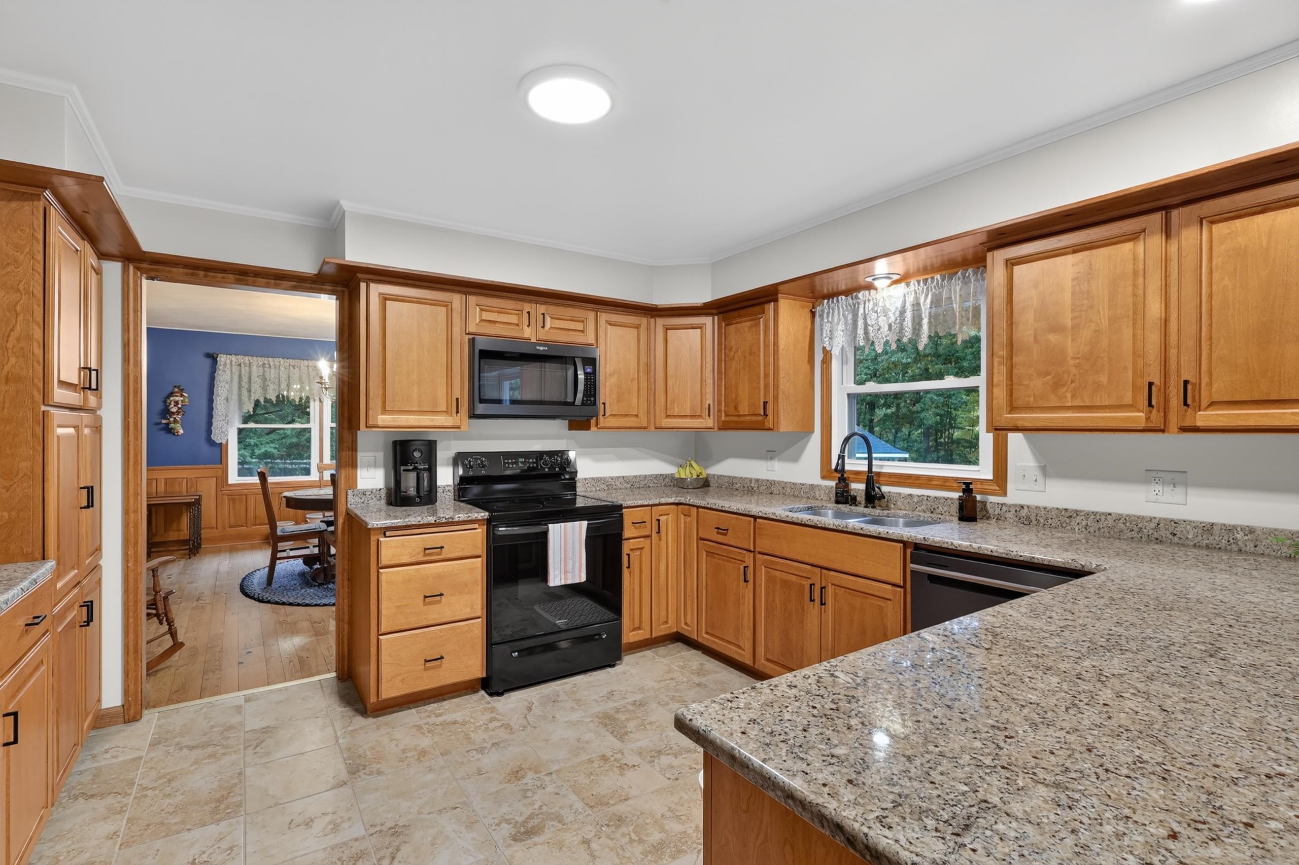 9050 ADER LANE, Marshfield, Wisconsin 54449, 4 Bedrooms Bedrooms, ,3 BathroomsBathrooms,Residential,For Sale,9050 ADER LANE,22604899