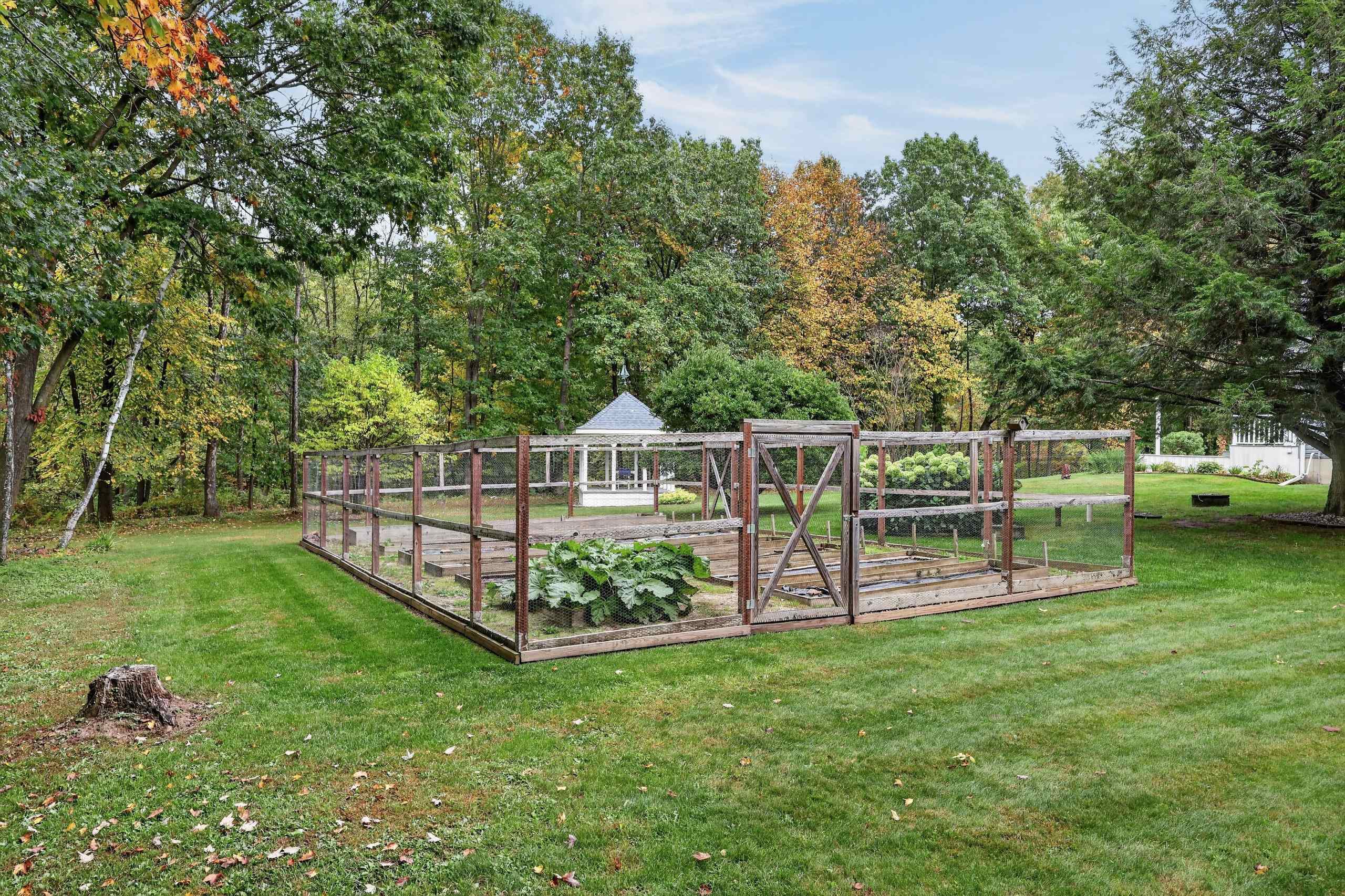 9050 ADER LANE, Marshfield, Wisconsin 54449, 4 Bedrooms Bedrooms, ,3 BathroomsBathrooms,Residential,For Sale,9050 ADER LANE,22604899