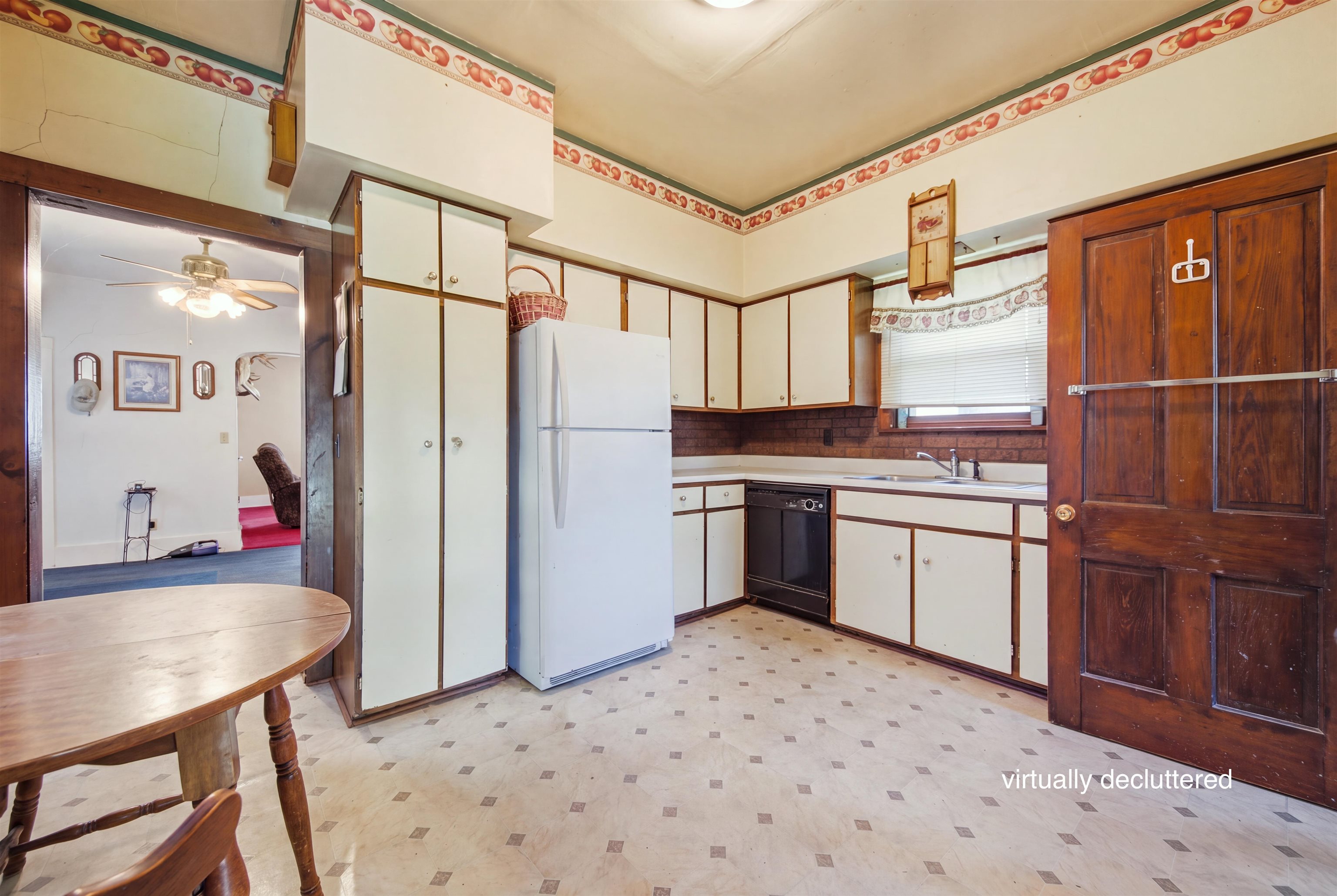 810 S PEACH AVENUE, Marshfield, Wisconsin 54449, 2 Bedrooms Bedrooms, ,2 BathroomsBathrooms,Residential,For Sale,810 S PEACH AVENUE,22604942