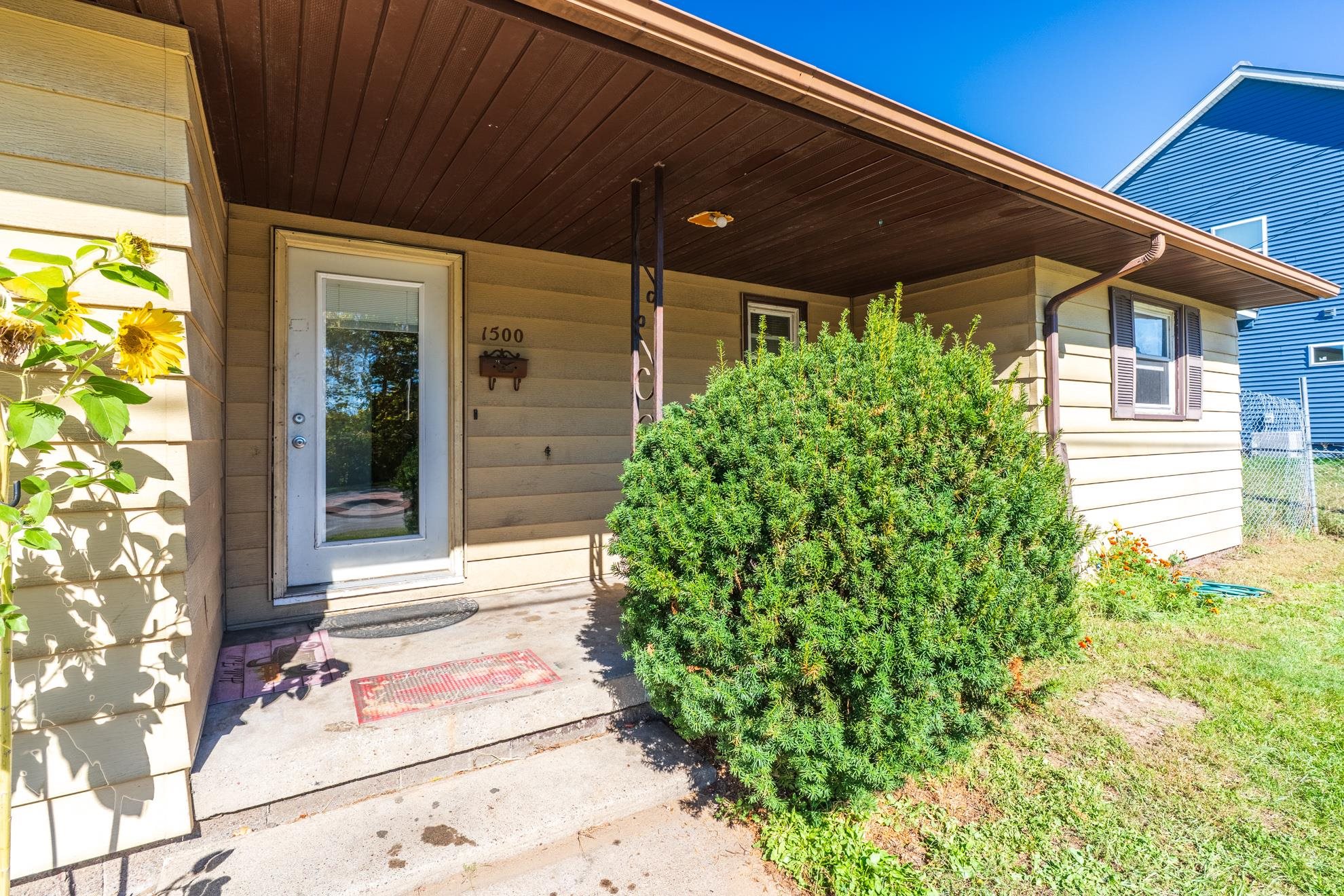 1500 W THOMAS STREET, Wausau, Wisconsin 54401, 3 Bedrooms Bedrooms, ,1 BathroomBathrooms,Residential,For Sale,1500 W THOMAS STREET,22604965