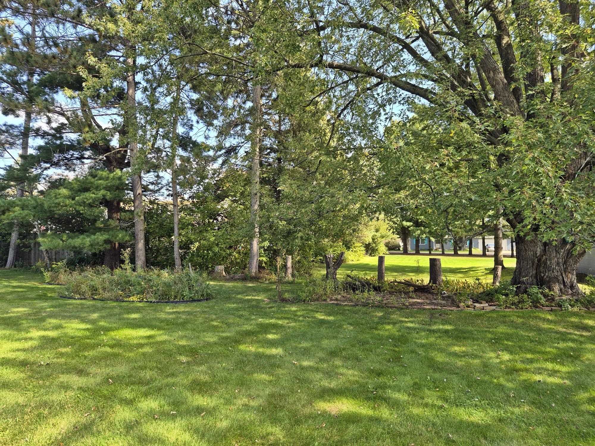 1705 N PEACH AVENUE, Marshfield, Wisconsin 54449, 2 Bedrooms Bedrooms, ,2 BathroomsBathrooms,Residential,For Sale,1705 N PEACH AVENUE,22604966