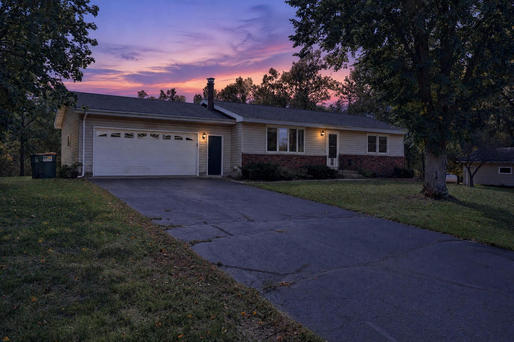 10283 OAK RIDGE ROAD, Wisconsin Rapids, Wisconsin 54494, 2 Bedrooms Bedrooms, ,2 BathroomsBathrooms,Residential,For Sale,10283 OAK RIDGE ROAD,22604969