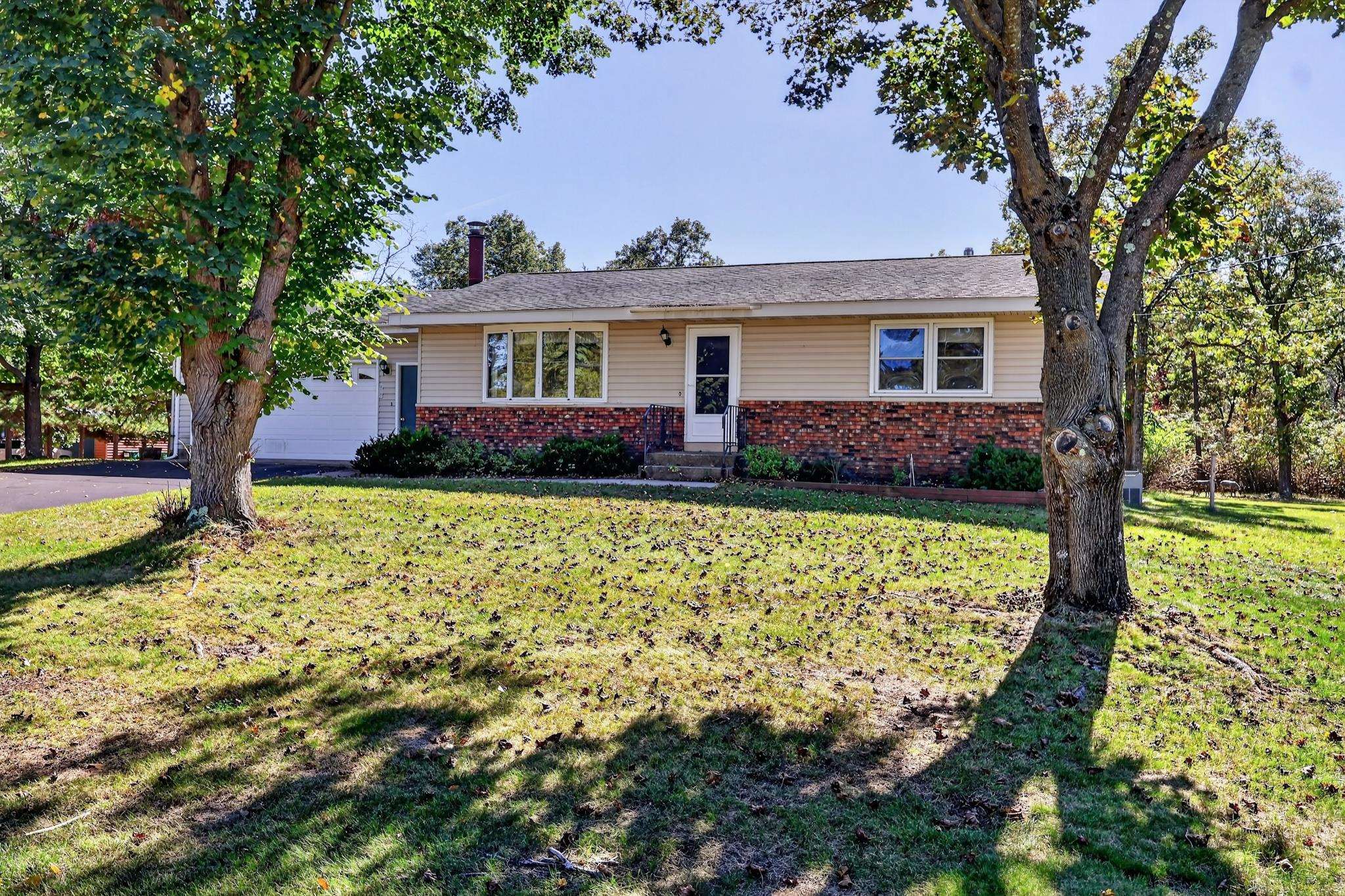 10283 OAK RIDGE ROAD, Wisconsin Rapids, Wisconsin 54494, 2 Bedrooms Bedrooms, ,2 BathroomsBathrooms,Residential,For Sale,10283 OAK RIDGE ROAD,22604969