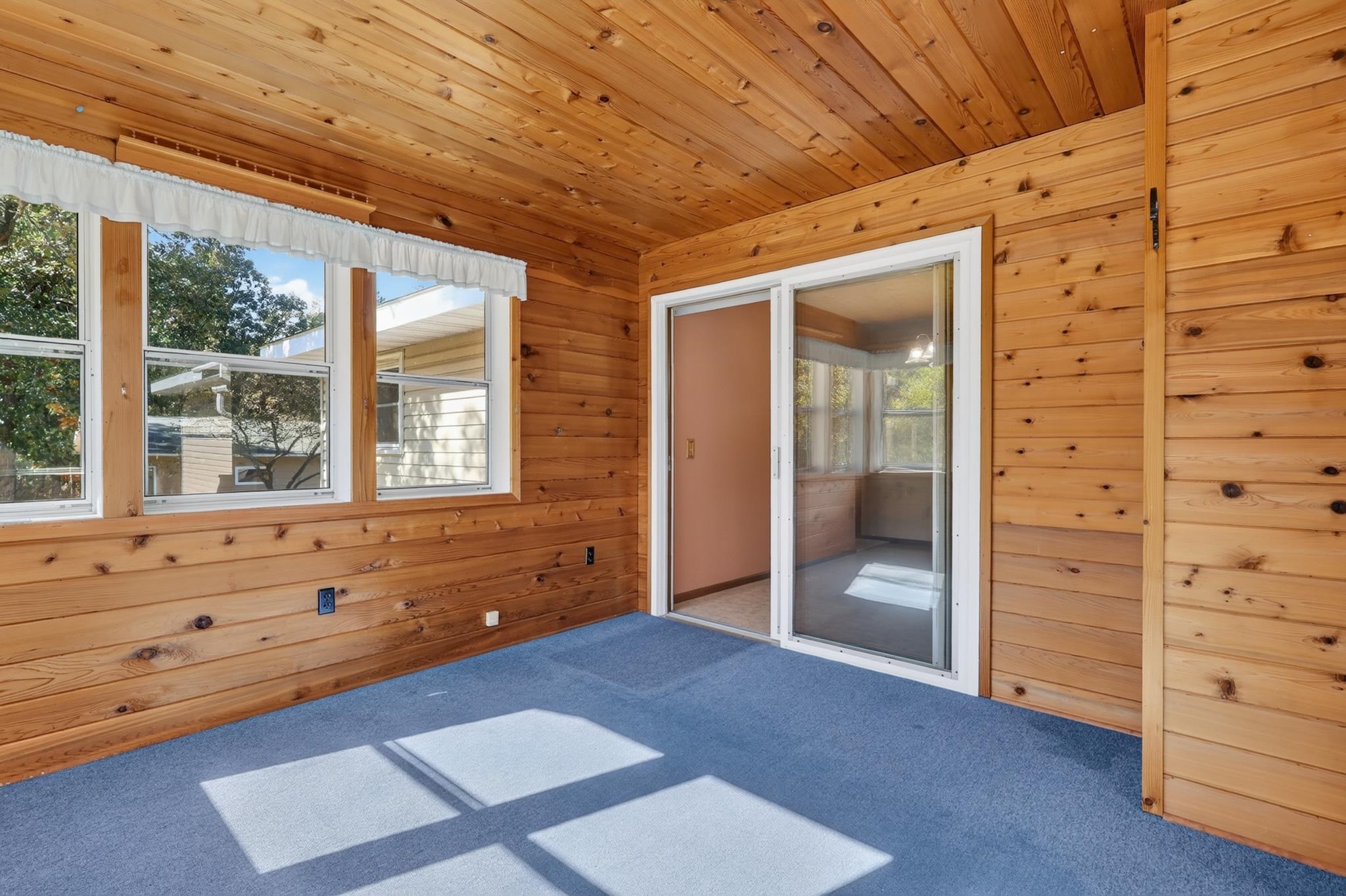 10283 OAK RIDGE ROAD, Wisconsin Rapids, Wisconsin 54494, 2 Bedrooms Bedrooms, ,2 BathroomsBathrooms,Residential,For Sale,10283 OAK RIDGE ROAD,22604969