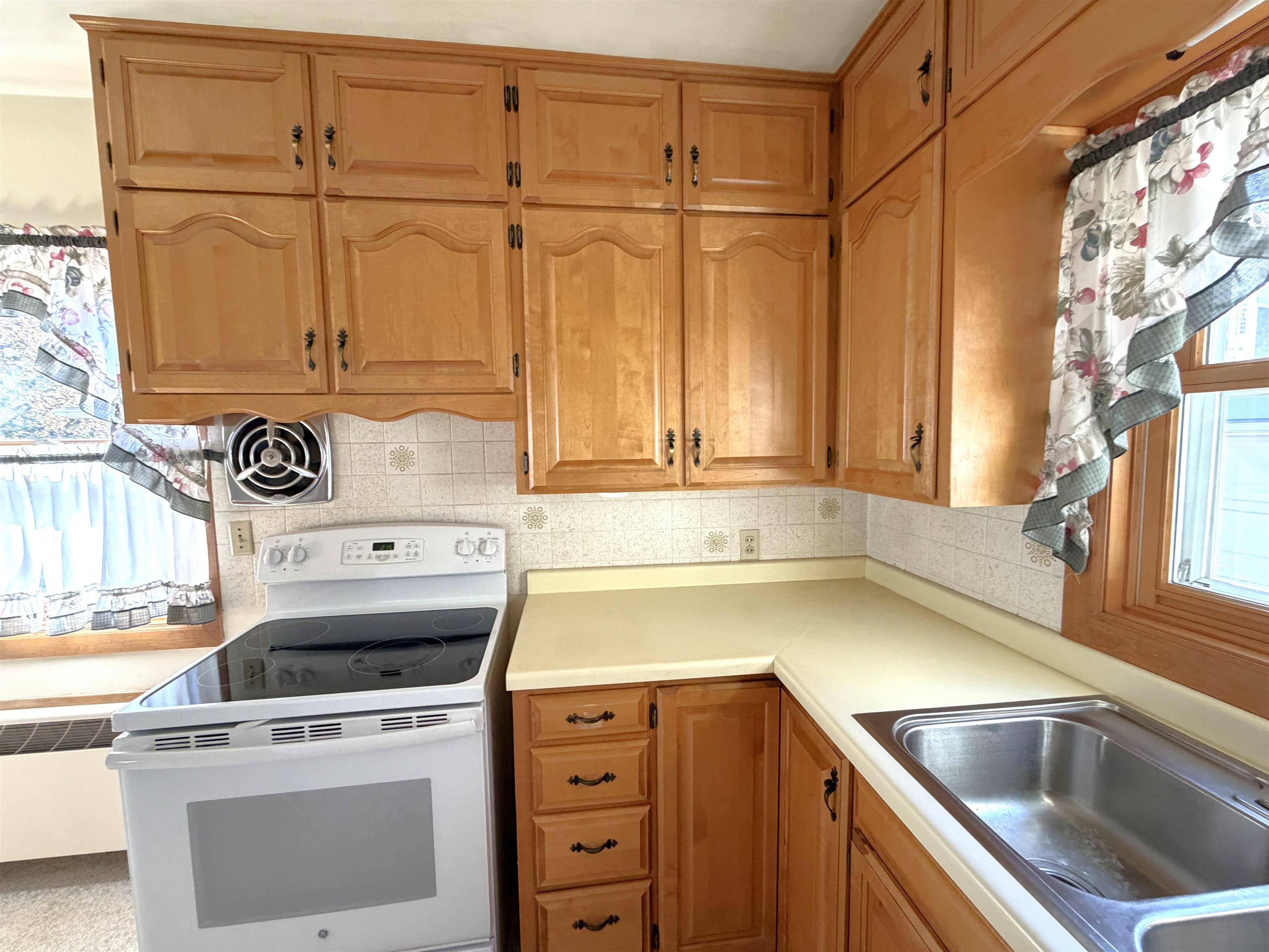 406 DERESCH STREET, Antigo, Wisconsin 54409, 4 Bedrooms Bedrooms, ,1 BathroomBathrooms,Residential,For Sale,406 DERESCH STREET,22604973