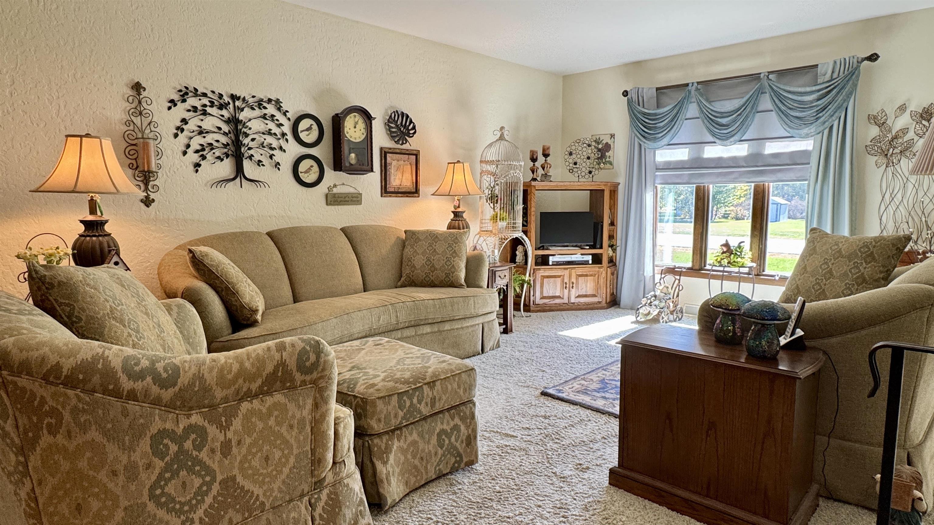 1940 KOWALSKI ROAD, Kronenwetter, Wisconsin 54455, 4 Bedrooms Bedrooms, ,2 BathroomsBathrooms,Residential,For Sale,1940 KOWALSKI ROAD,22604980