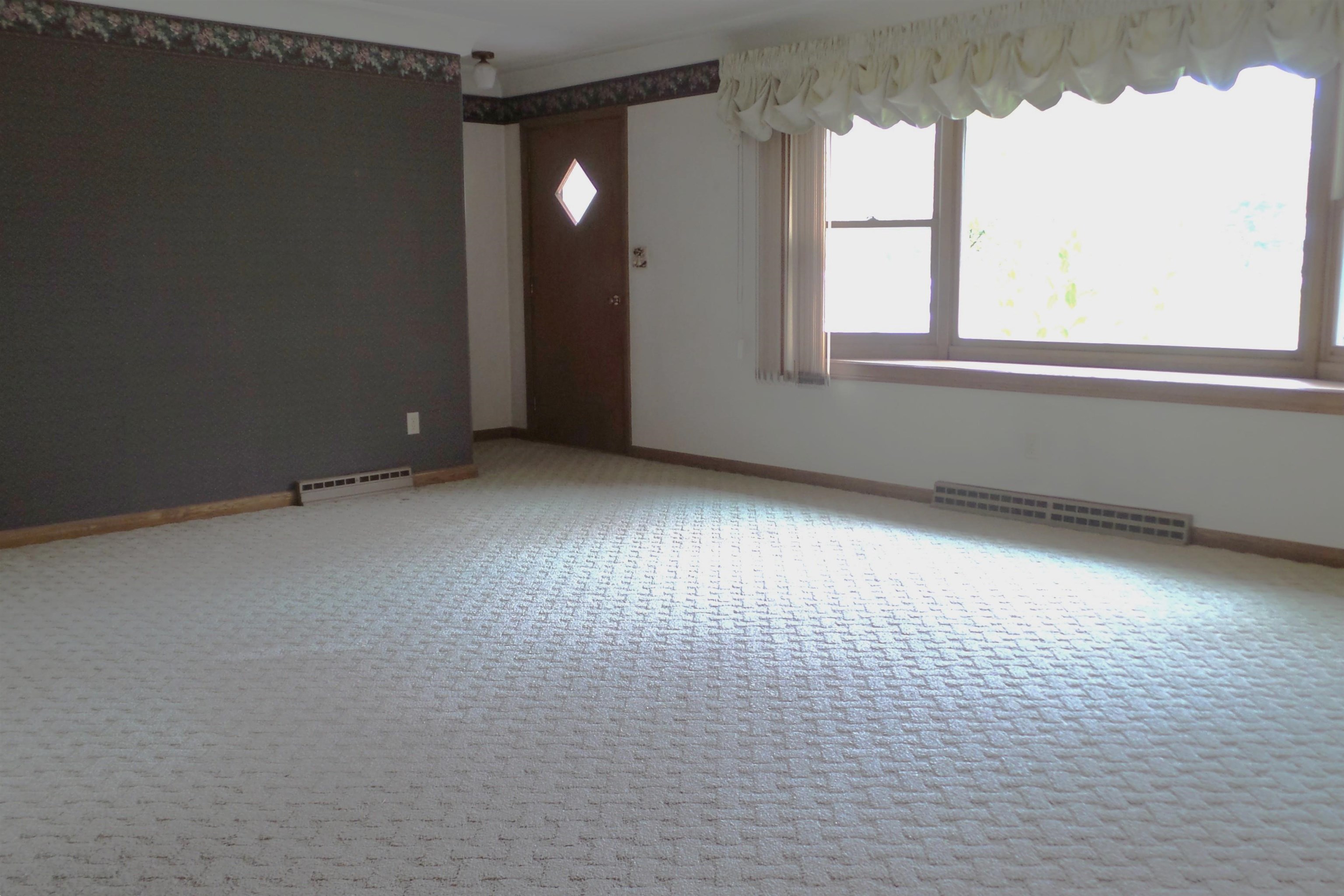 N3605 STATE HIGHWAY 13, Medford, Wisconsin 54451, 4 Bedrooms Bedrooms, ,1 BathroomBathrooms,Residential,For Sale,N3605 STATE HIGHWAY 13,22604989