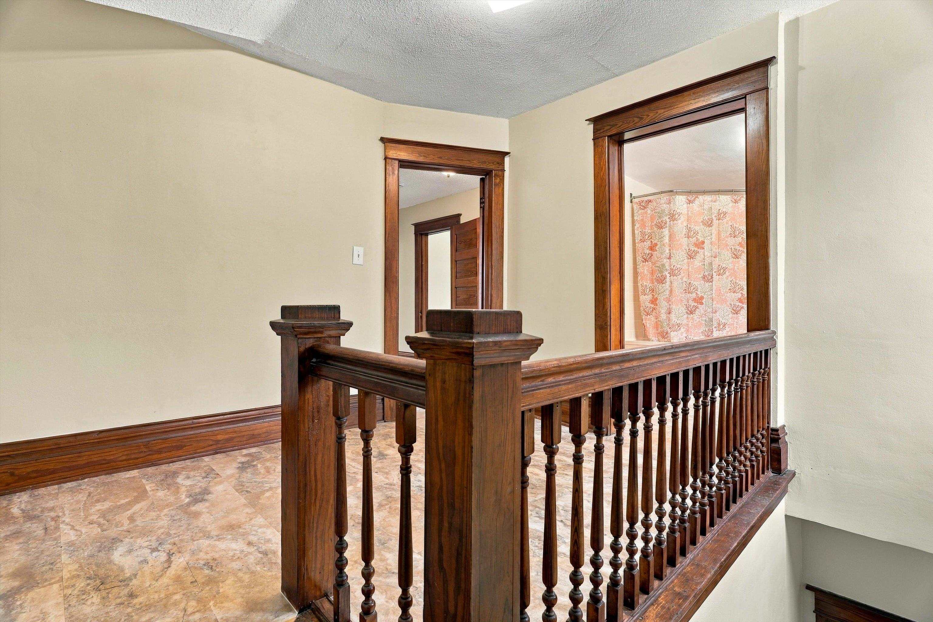 510 W BLODGETT STREET, Marshfield, Wisconsin 54449, 3 Bedrooms Bedrooms, ,2 BathroomsBathrooms,Residential,For Sale,510 W BLODGETT STREET,22604998