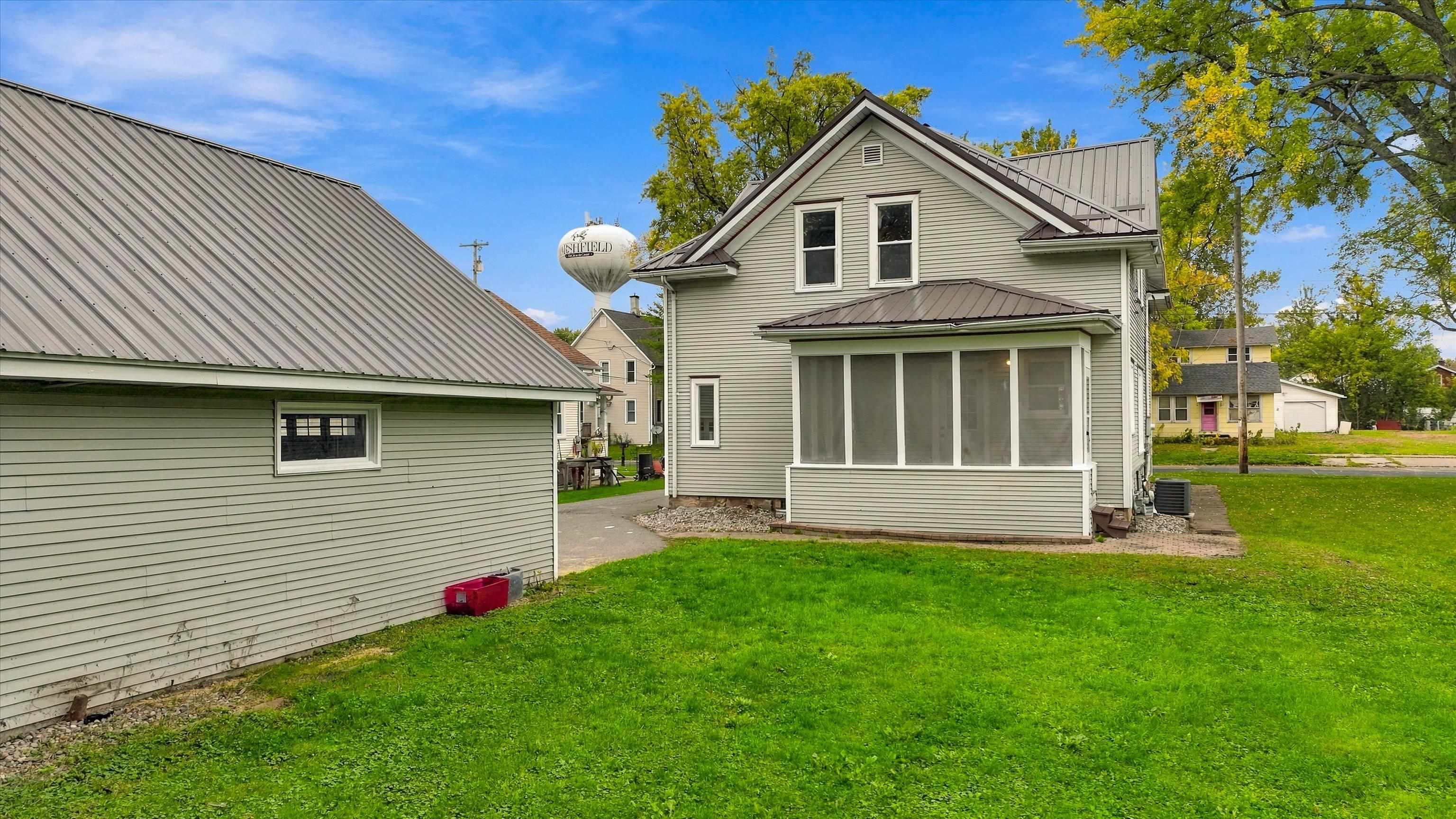510 W BLODGETT STREET, Marshfield, Wisconsin 54449, 3 Bedrooms Bedrooms, ,2 BathroomsBathrooms,Residential,For Sale,510 W BLODGETT STREET,22604998