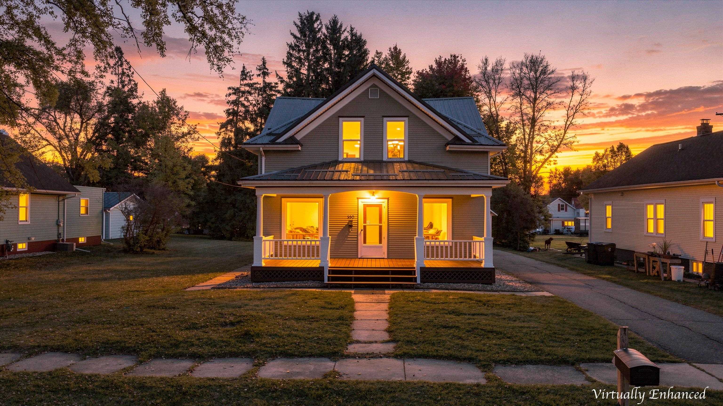 510 W BLODGETT STREET, Marshfield, Wisconsin 54449, 3 Bedrooms Bedrooms, ,2 BathroomsBathrooms,Residential,For Sale,510 W BLODGETT STREET,22604998