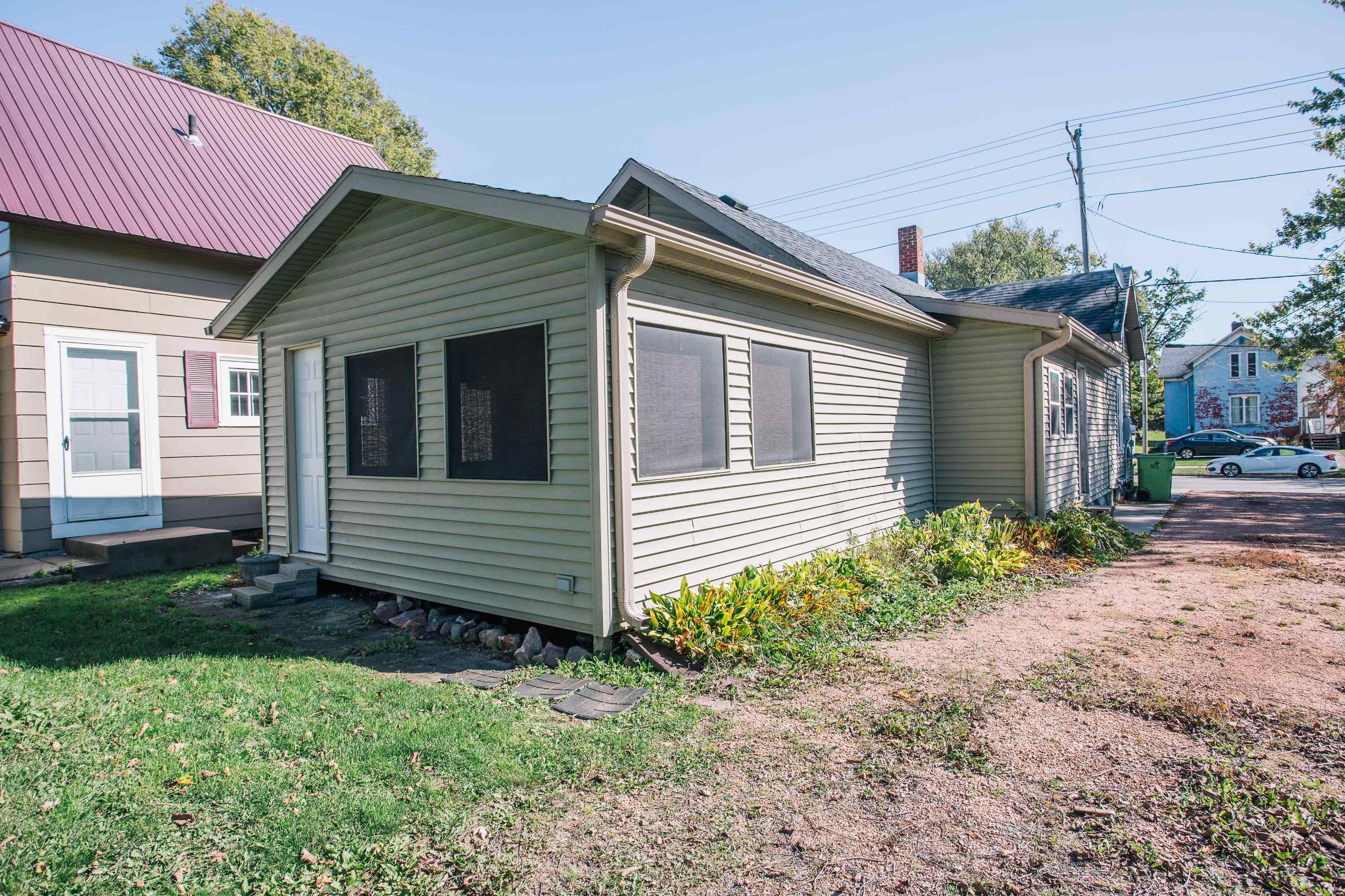 1014 HEWETT STREET, Neillsville, Wisconsin 54456, 2 Bedrooms Bedrooms, ,1 BathroomBathrooms,Residential,For Sale,1014 HEWETT STREET,22605001