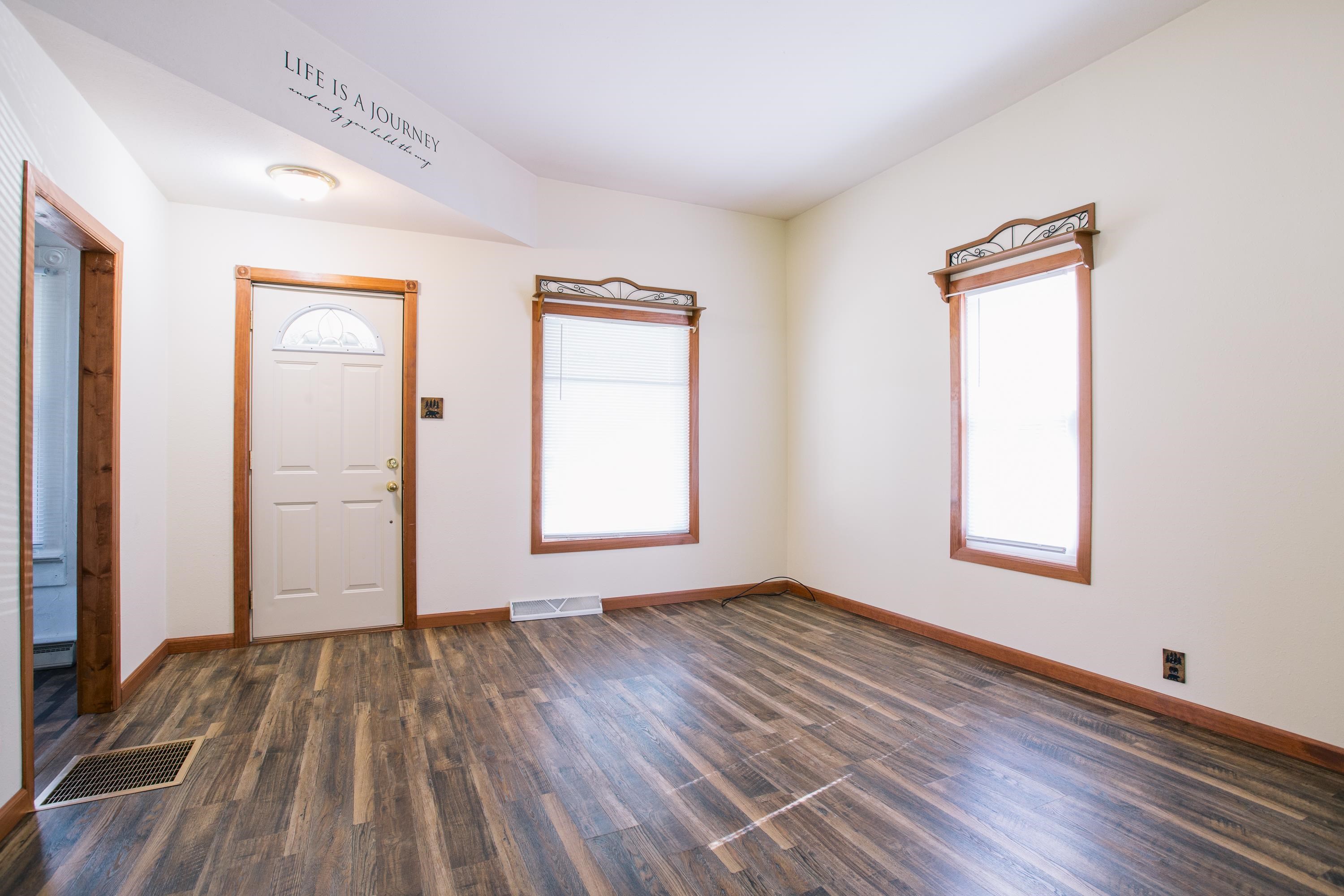 1014 HEWETT STREET, Neillsville, Wisconsin 54456, 2 Bedrooms Bedrooms, ,1 BathroomBathrooms,Residential,For Sale,1014 HEWETT STREET,22605001