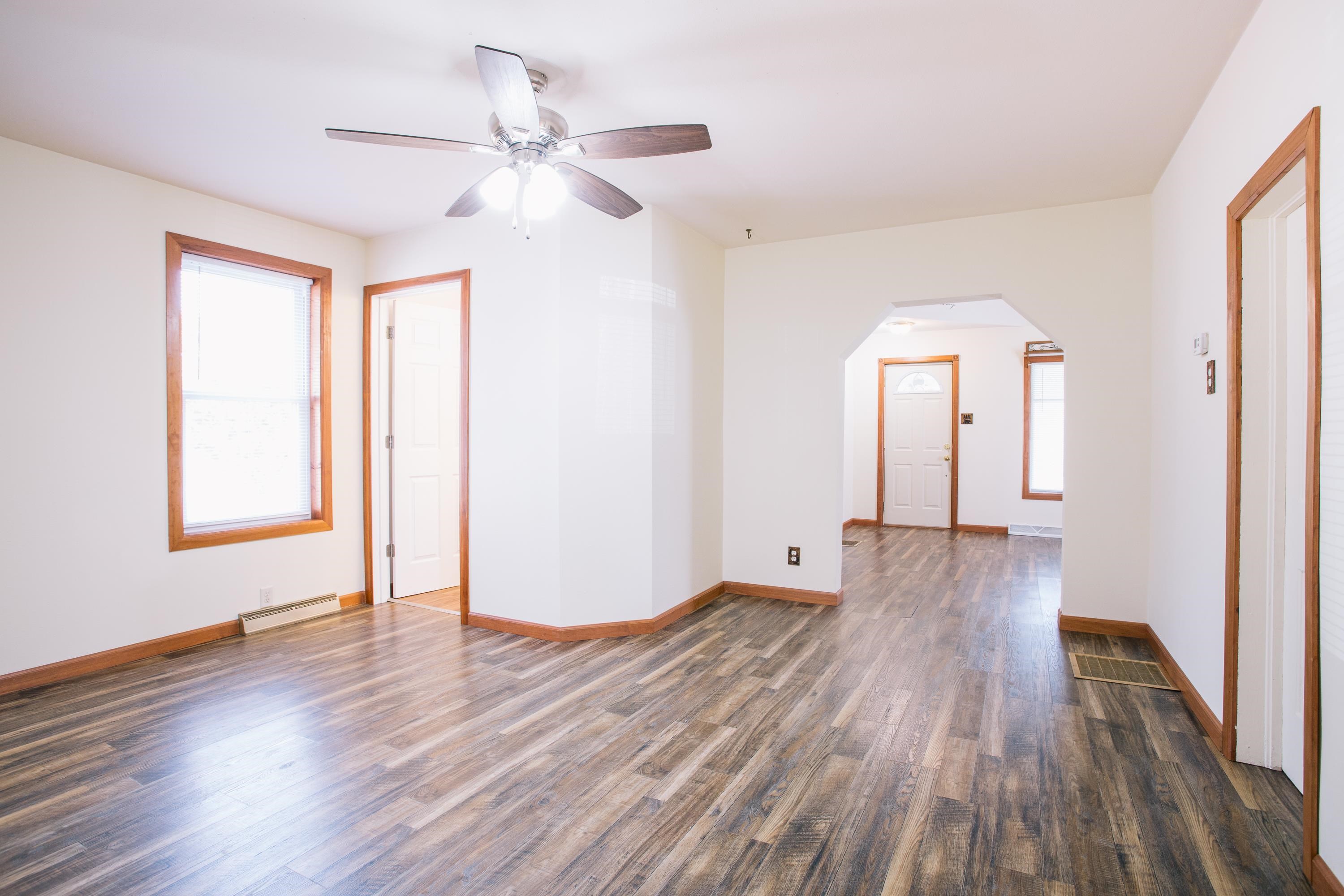 1014 HEWETT STREET, Neillsville, Wisconsin 54456, 2 Bedrooms Bedrooms, ,1 BathroomBathrooms,Residential,For Sale,1014 HEWETT STREET,22605001