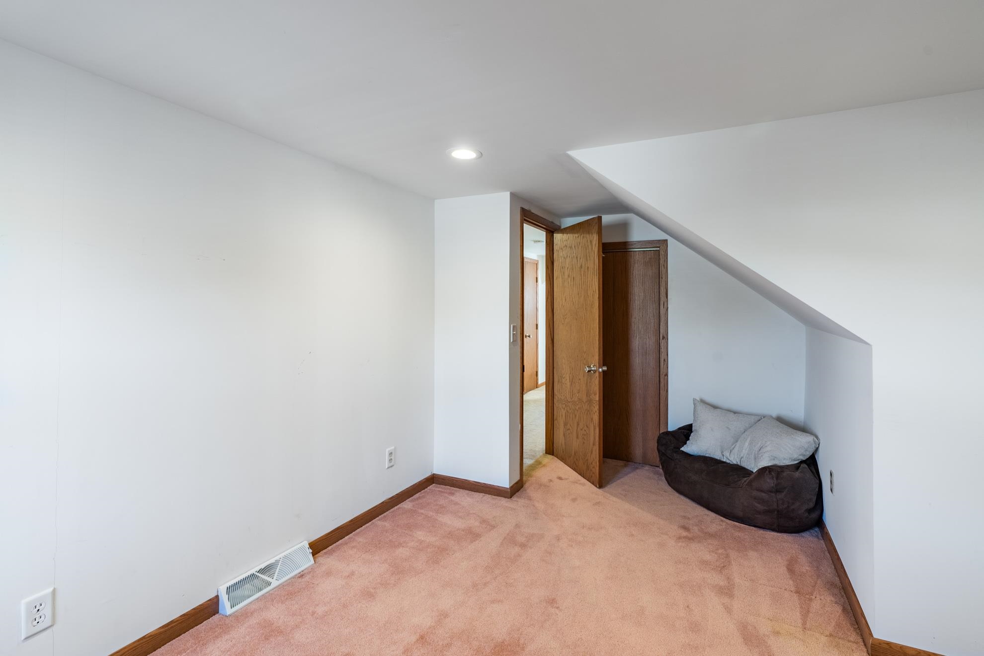 909 S 21ST AVENUE, Wausau, Wisconsin 54401, 3 Bedrooms Bedrooms, ,3 BathroomsBathrooms,Residential,For Sale,909 S 21ST AVENUE,22605005