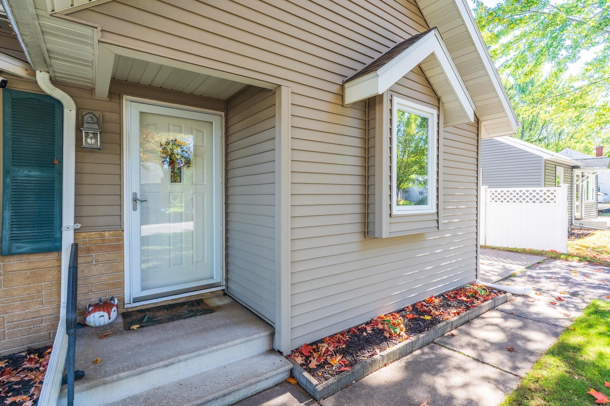 909 S 21ST AVENUE, Wausau, Wisconsin 54401, 3 Bedrooms Bedrooms, ,3 BathroomsBathrooms,Residential,For Sale,909 S 21ST AVENUE,22605005