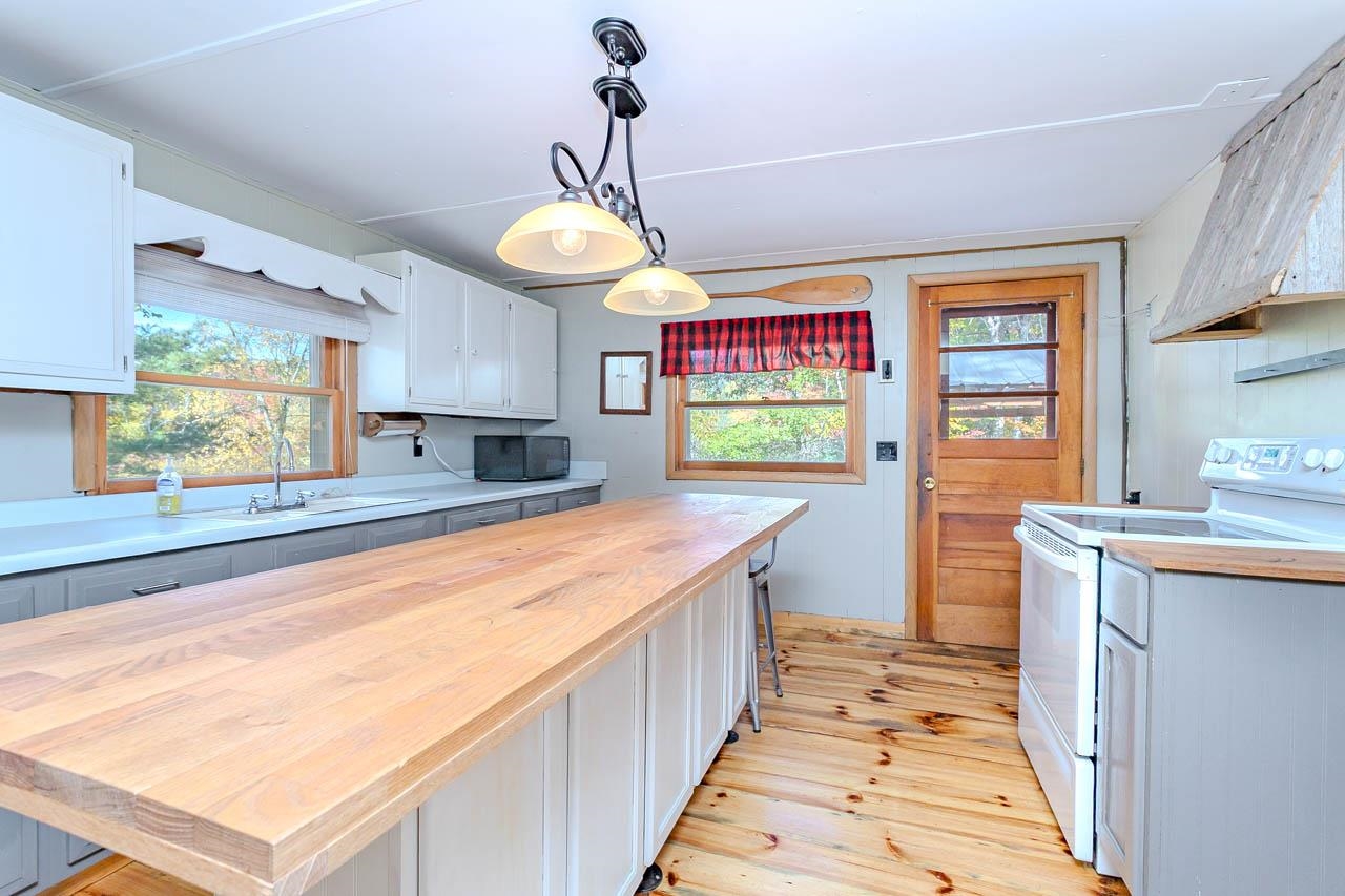 6907 E RAPIDS ROAD, Lake Tomahawk, Wisconsin 54539, 2 Bedrooms Bedrooms, ,1 BathroomBathrooms,Residential,For Sale,6907 E RAPIDS ROAD,22605006