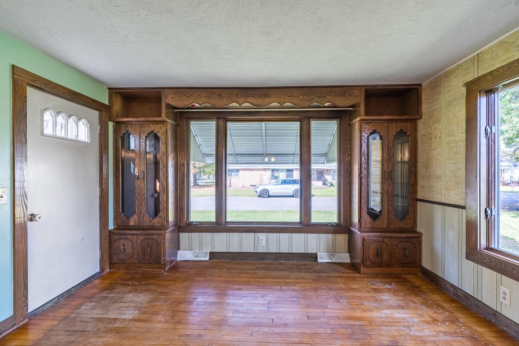 320 BLAISDELL AVENUE, Hatley, Wisconsin 54440, 4 Bedrooms Bedrooms, ,1 BathroomBathrooms,Residential,For Sale,320 BLAISDELL AVENUE,22605009